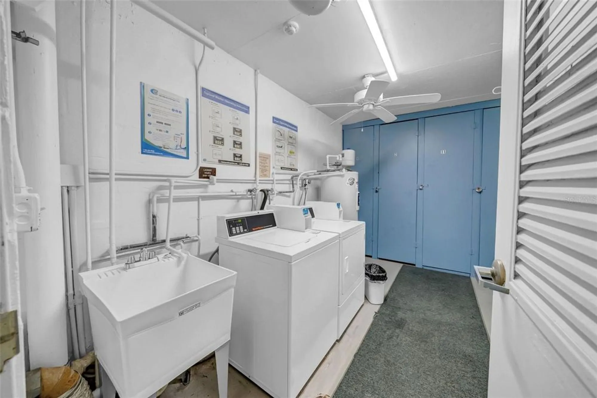 Property Slideshow image 34 of 49 | 4725 cove cir apt 302, St Petersburg, FL, 33708