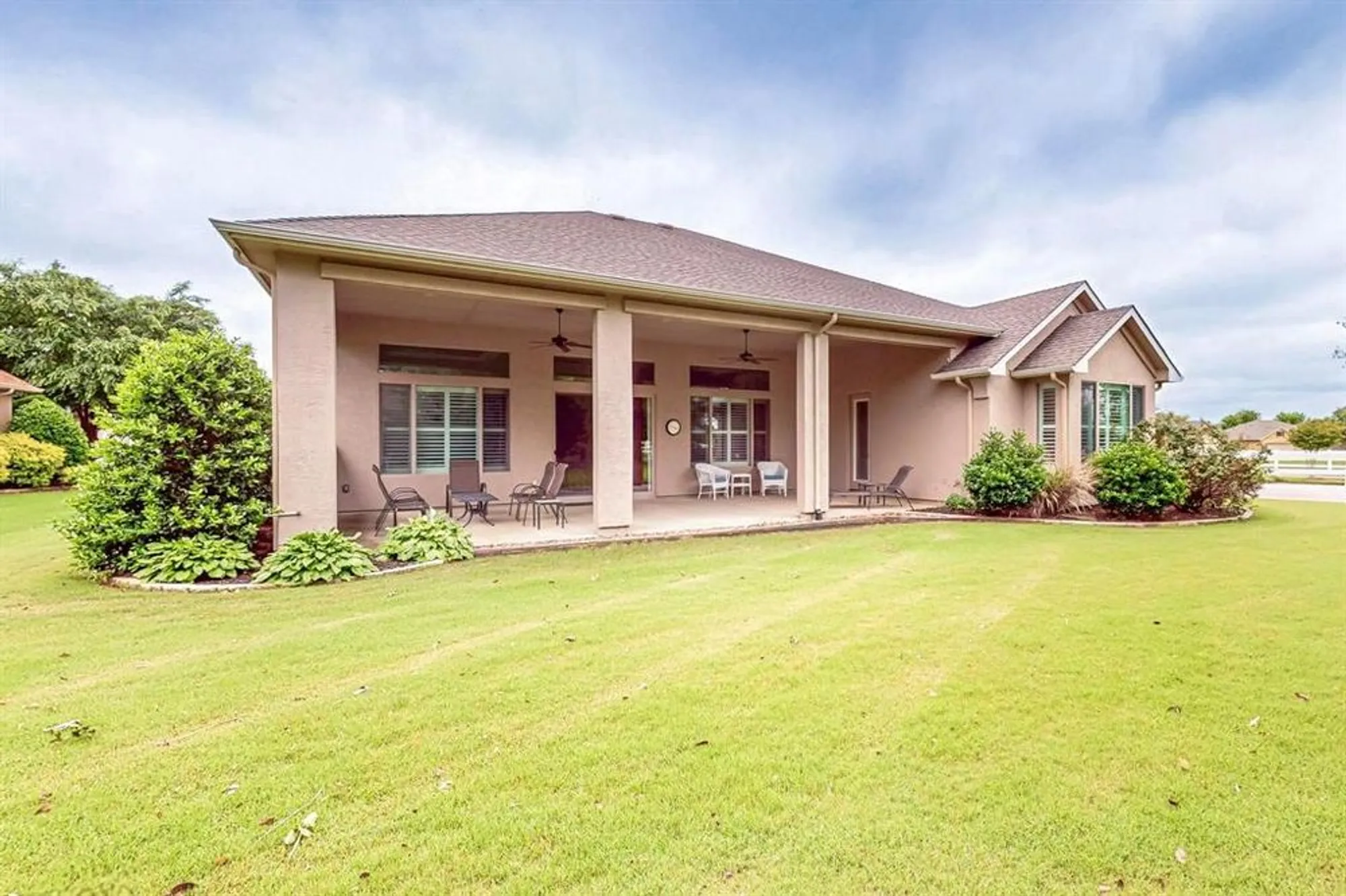 Property Slideshow image 3 of 38 | 11908 glenbrook st, Denton, TX, 76207