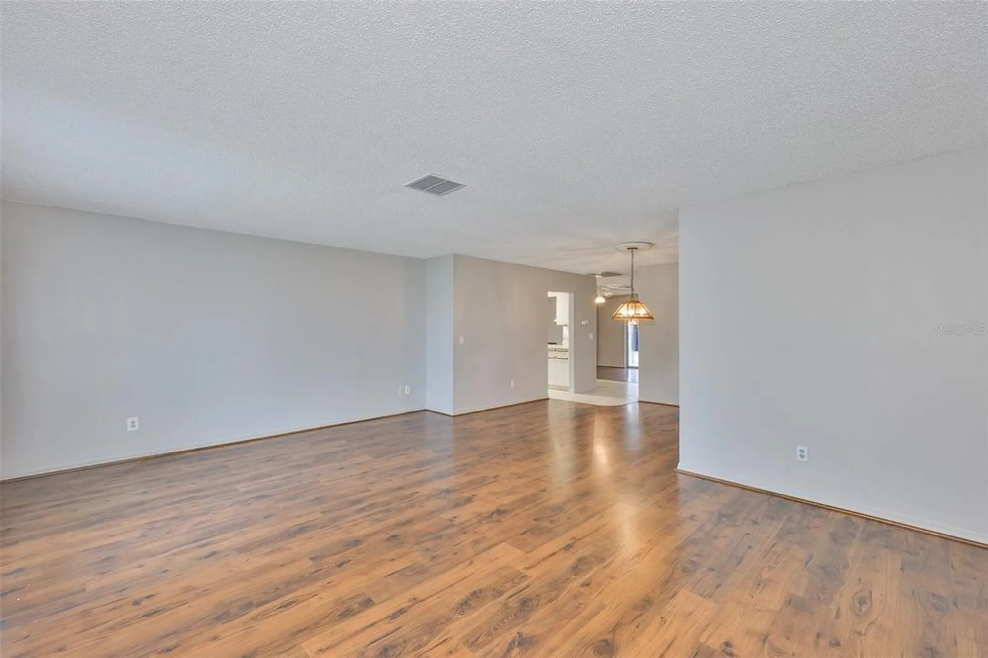 Property Slideshow image 7 of 46 | 206 sola ln, Sun City Center, FL, 33573