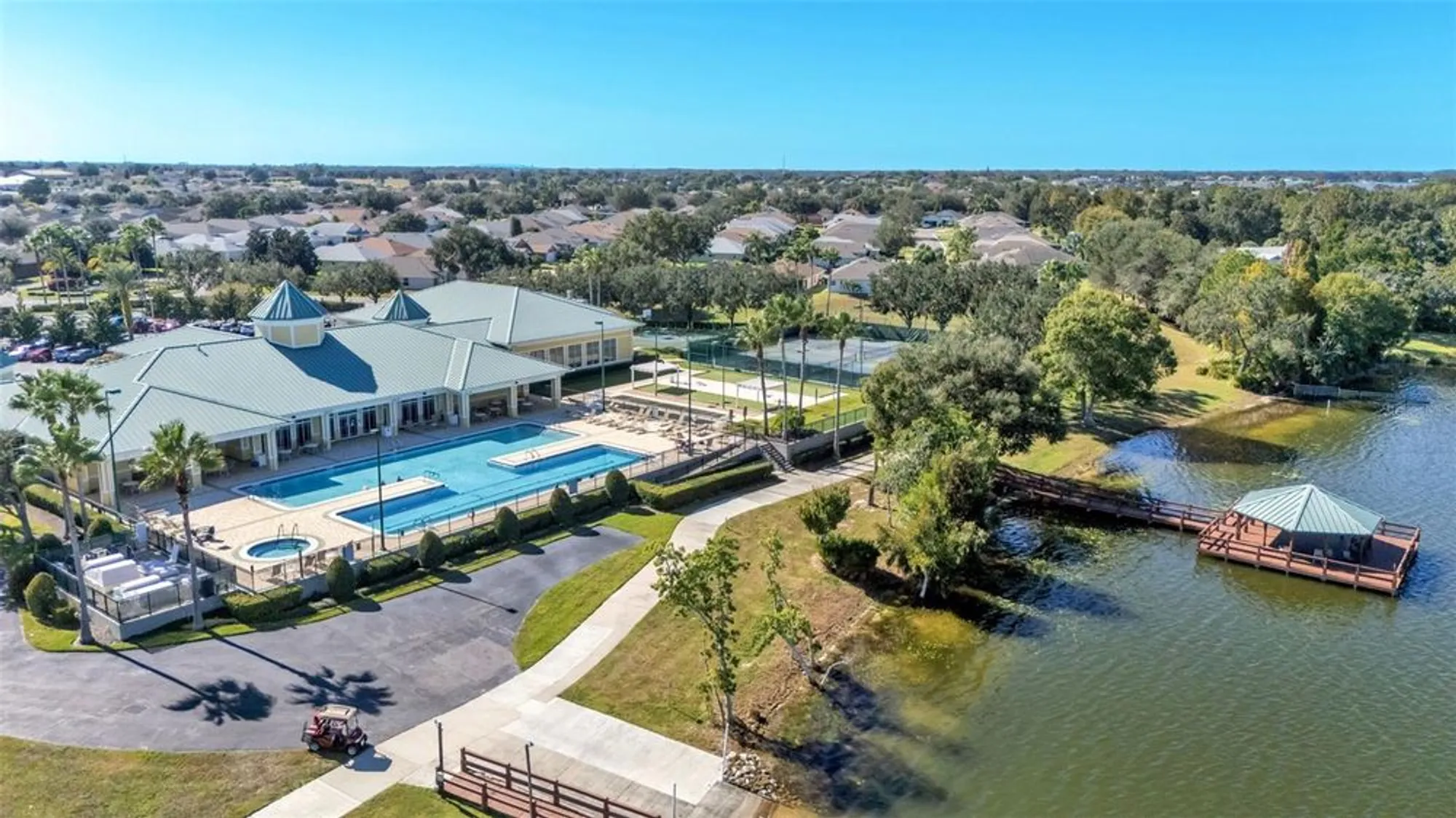 Property Slideshow image 12 of 80 | 4016 carteret dr, Winter Haven, FL, 33884