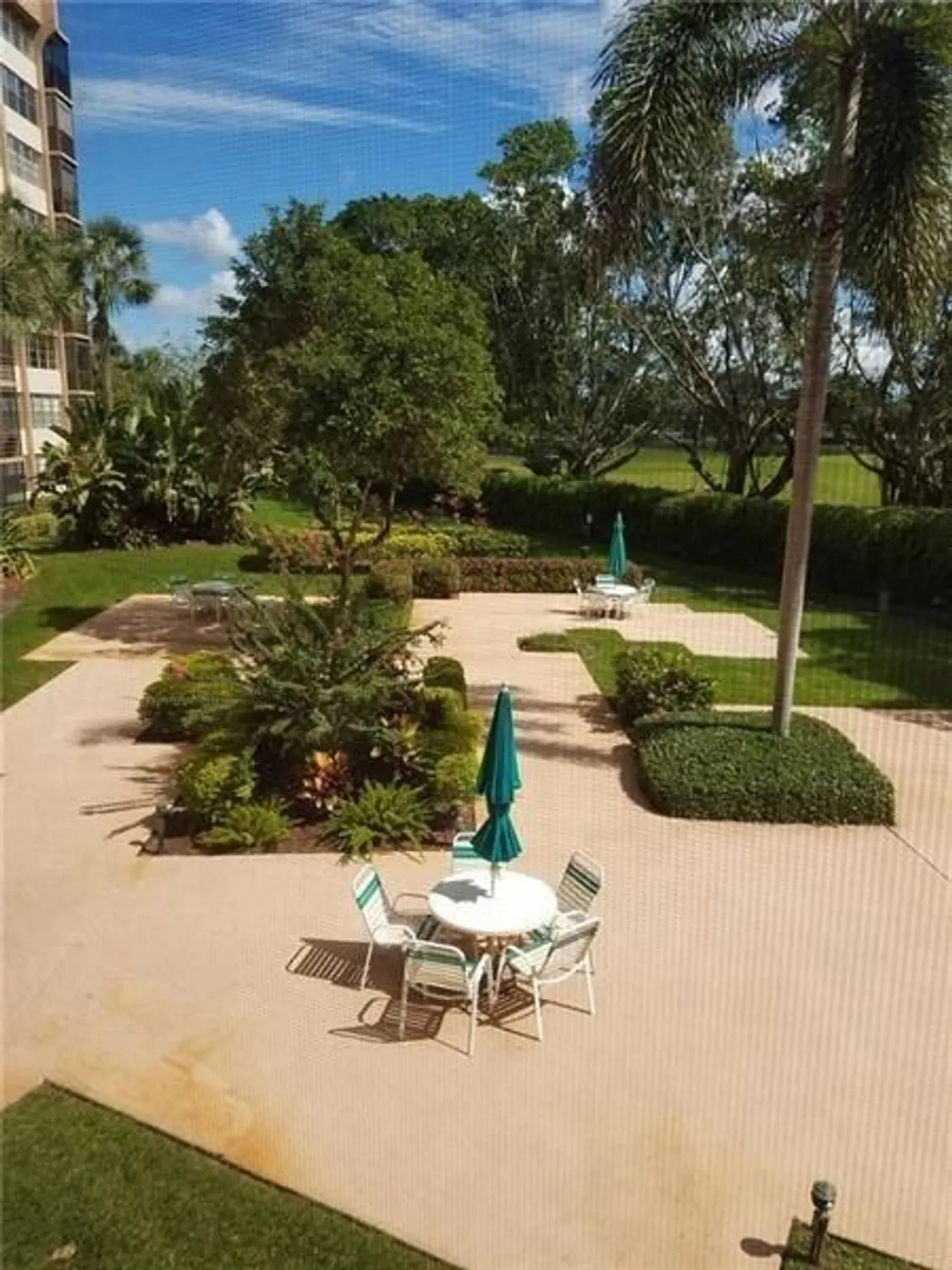 Property Slideshow image 12 of 30 | 1400 saint charles pl apt 211, Pembroke Pines, FL, 33026