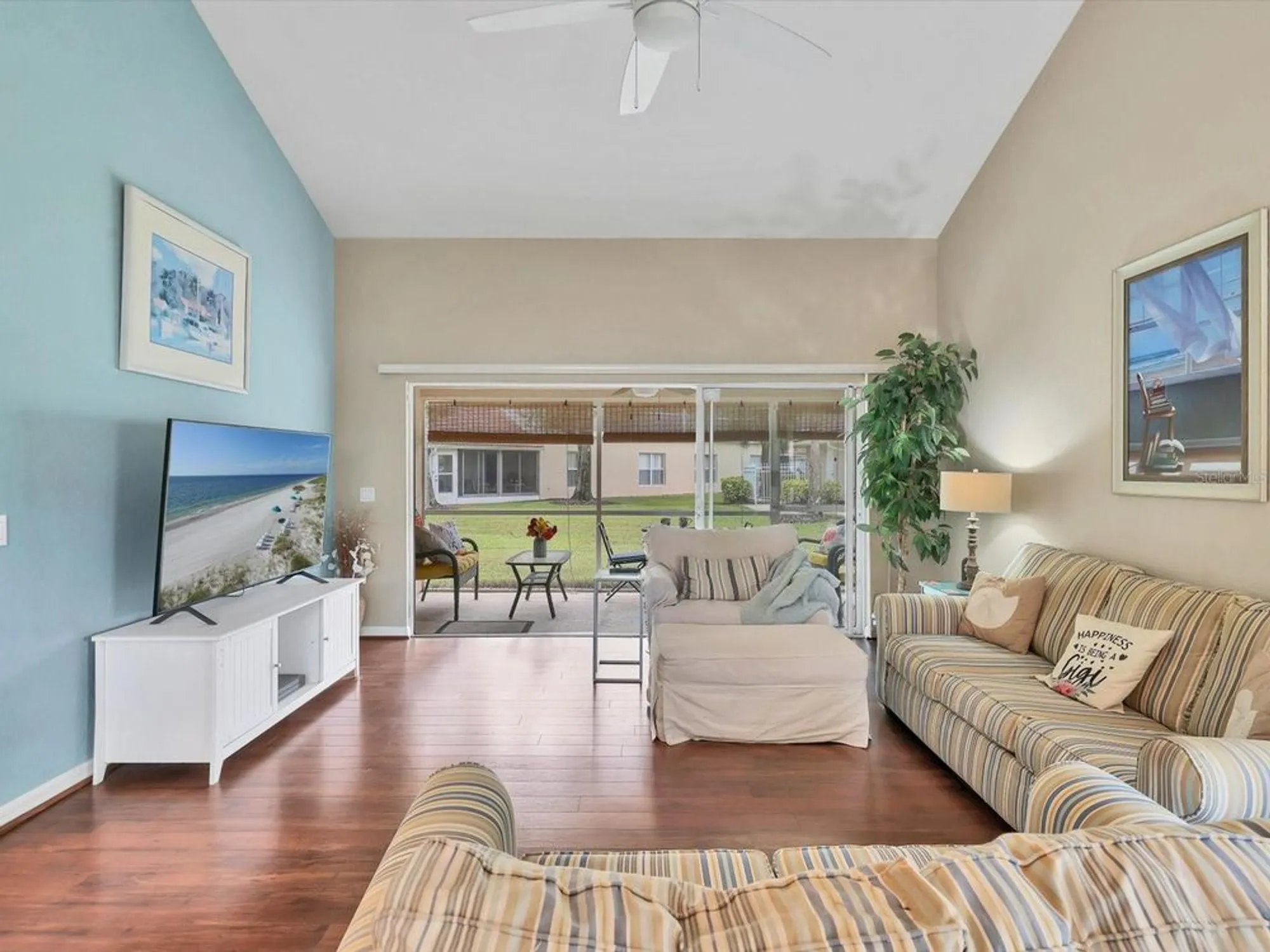 Property Slideshow image 10 of 53 | 7273 cedar hollow cir # 102, Bradenton, FL, 34203