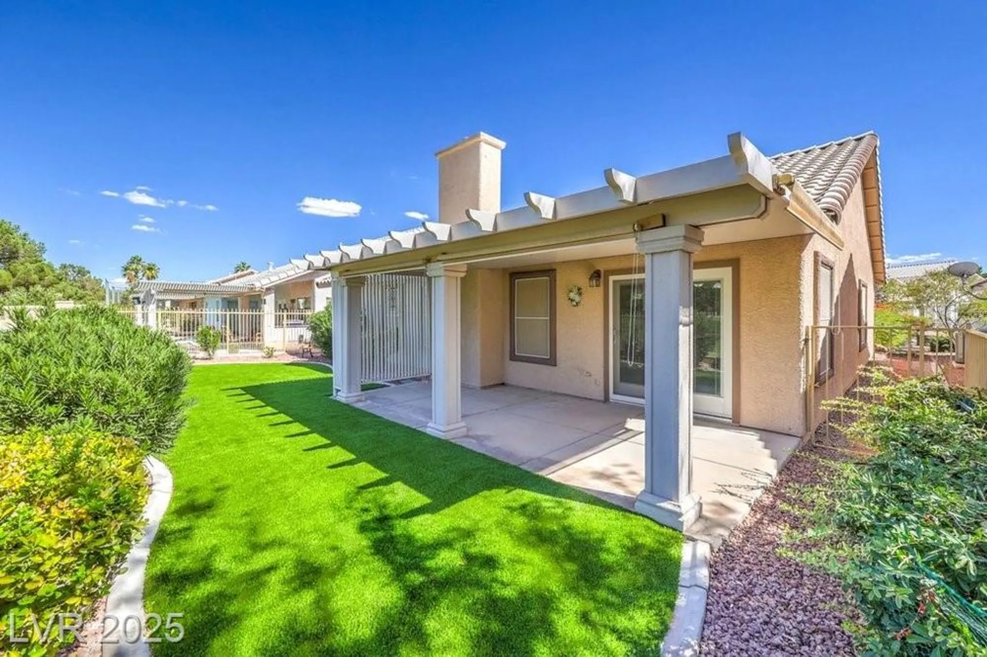 Property Slideshow image 24 of 63 | 5433 honey mesquite ln, Las Vegas, NV, 89130