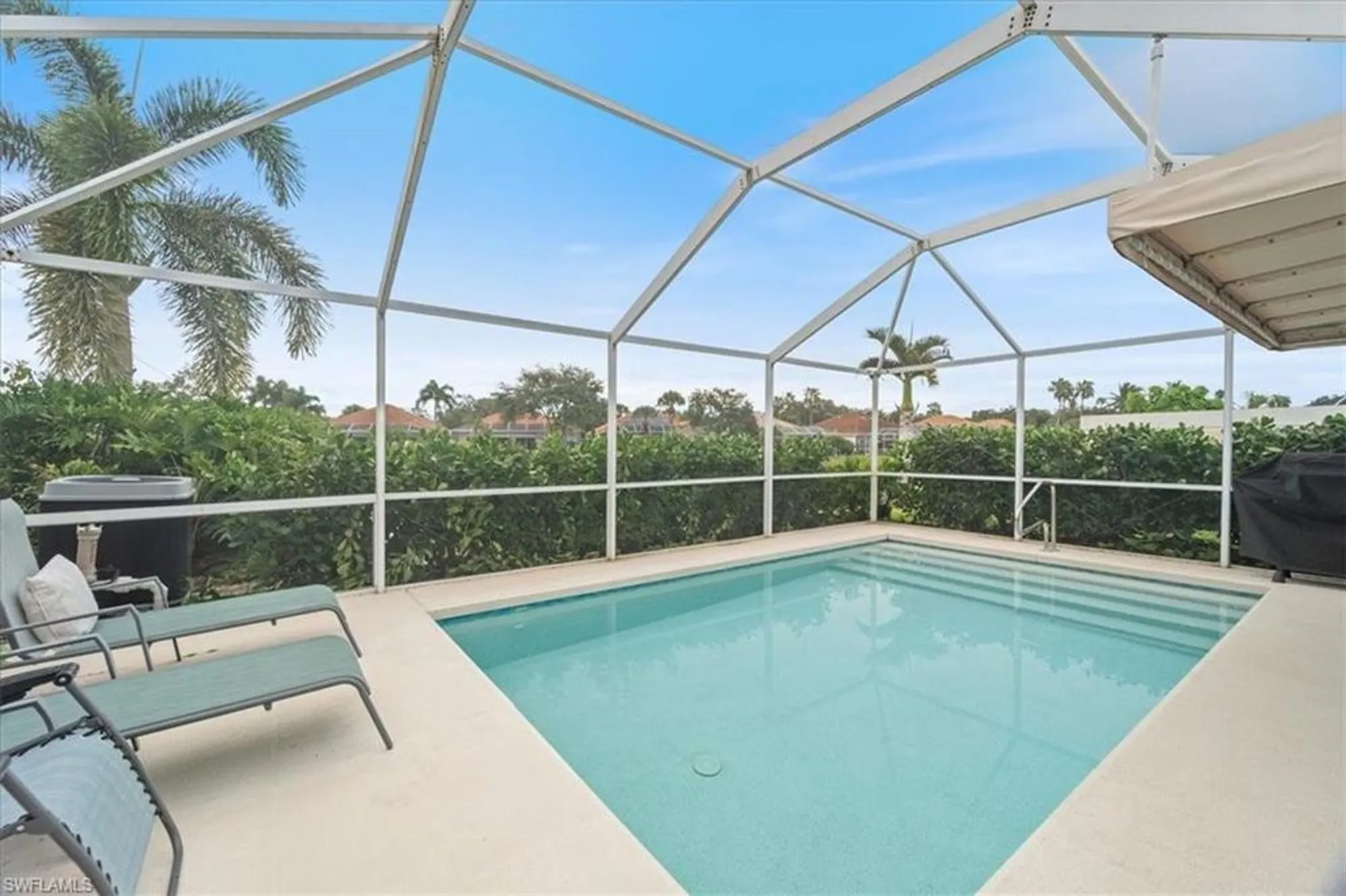 Property Slideshow image 19 of 27 | 5756 drummond way, Naples, FL, 34119