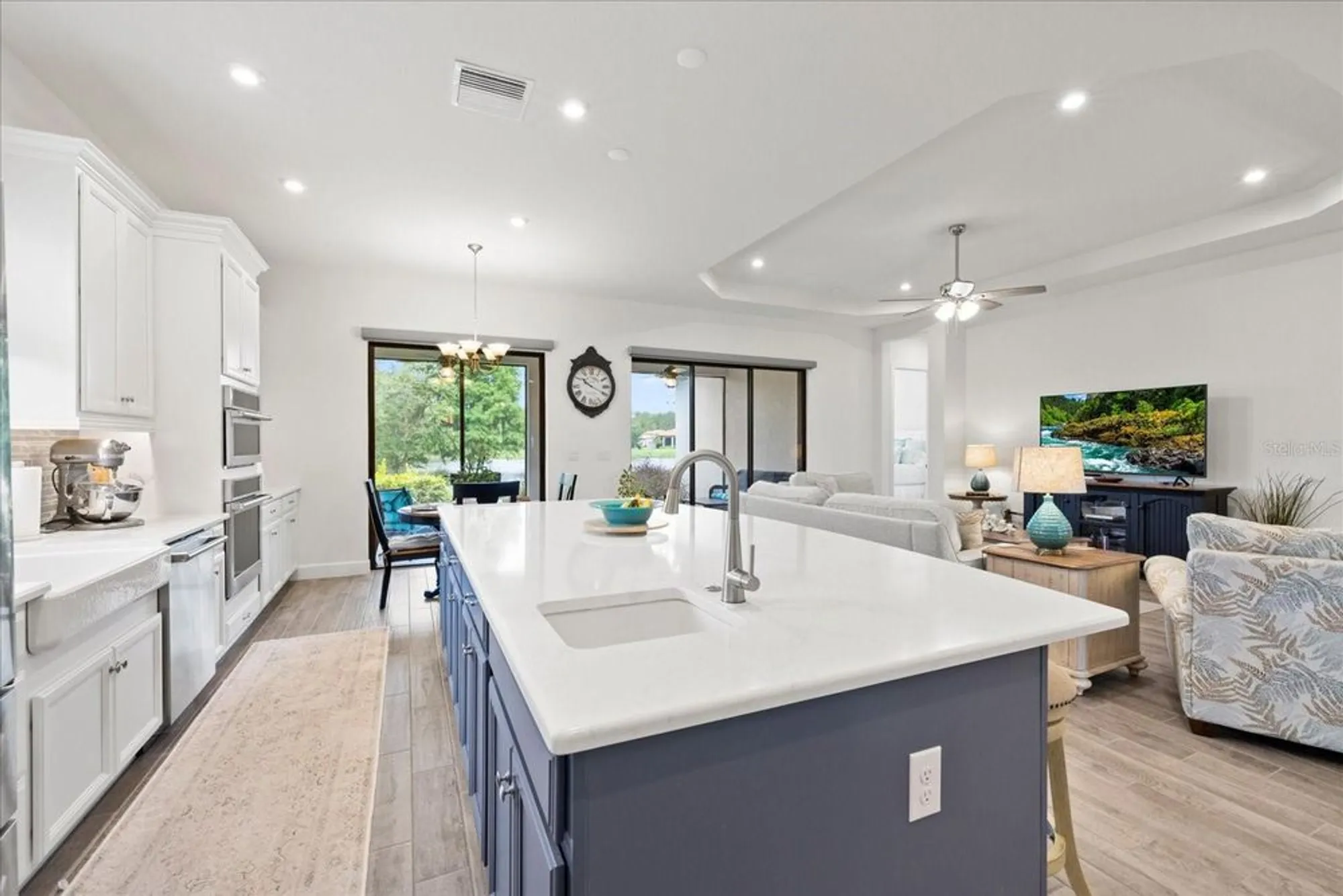 Property Slideshow image 9 of 91 | 11398 juglans dr, Odessa, FL, 33556