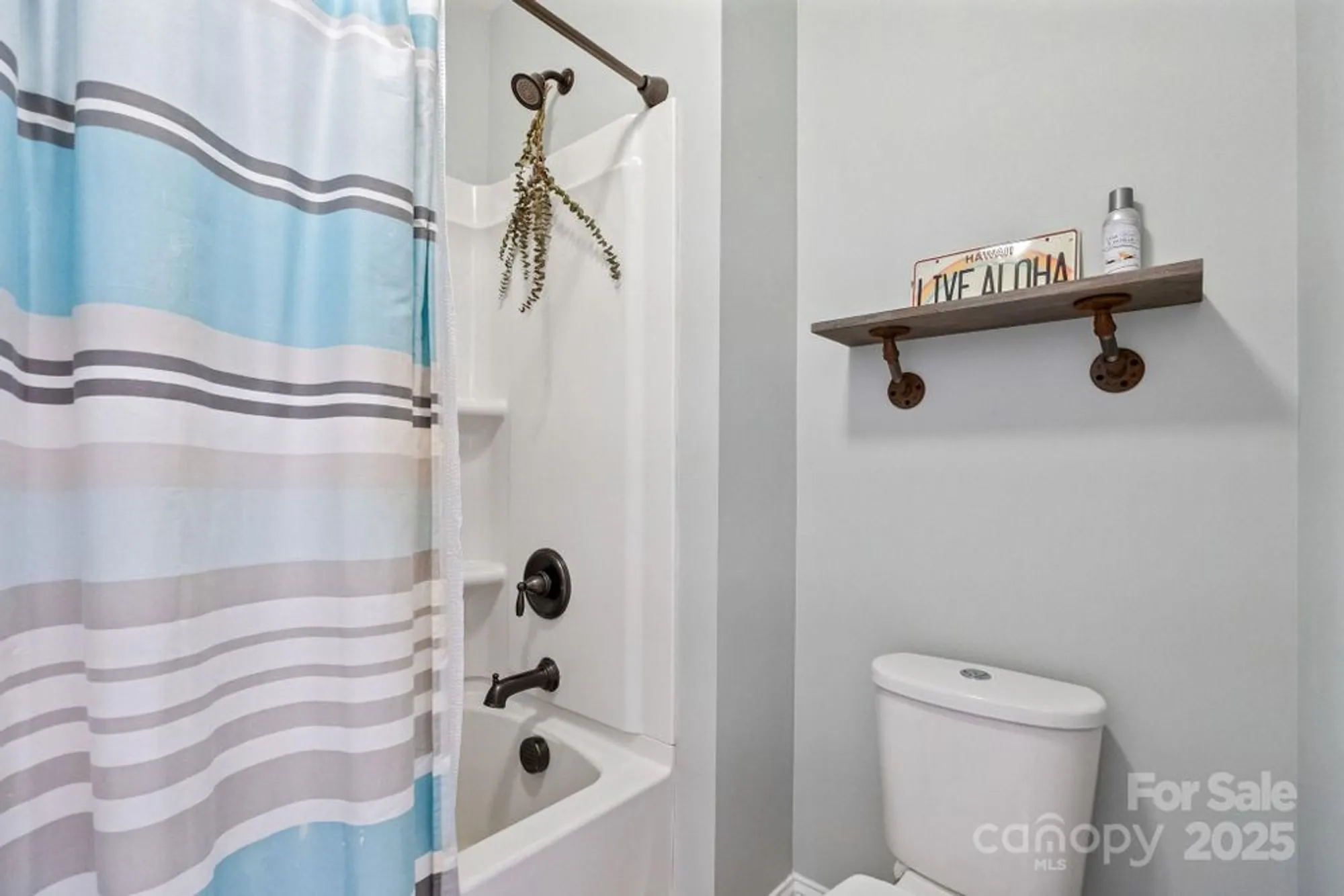 Property Slideshow image 30 of 48 | 142 canoe pole ln, Mooresville, NC, 28117