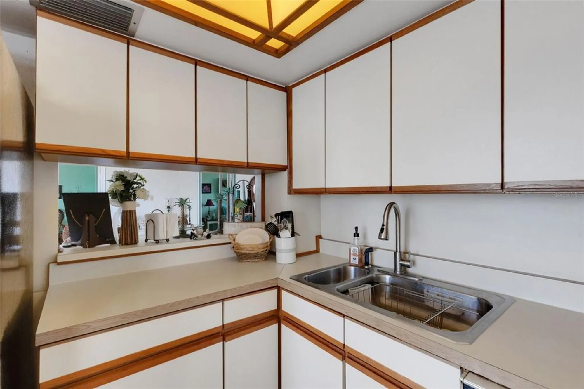 Property Slideshow image 37 of 42 | 6145 sun blvd apt 506, St Petersburg, FL, 33715