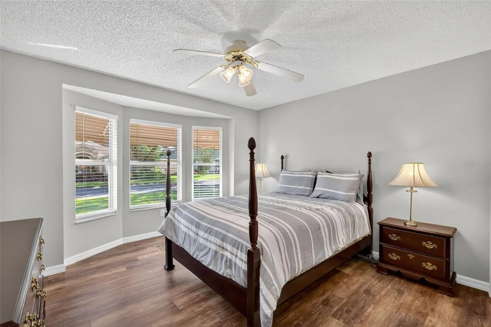Property Slideshow image 20 of 35 | 511 loma paseo dr, The Villages, FL, 32159