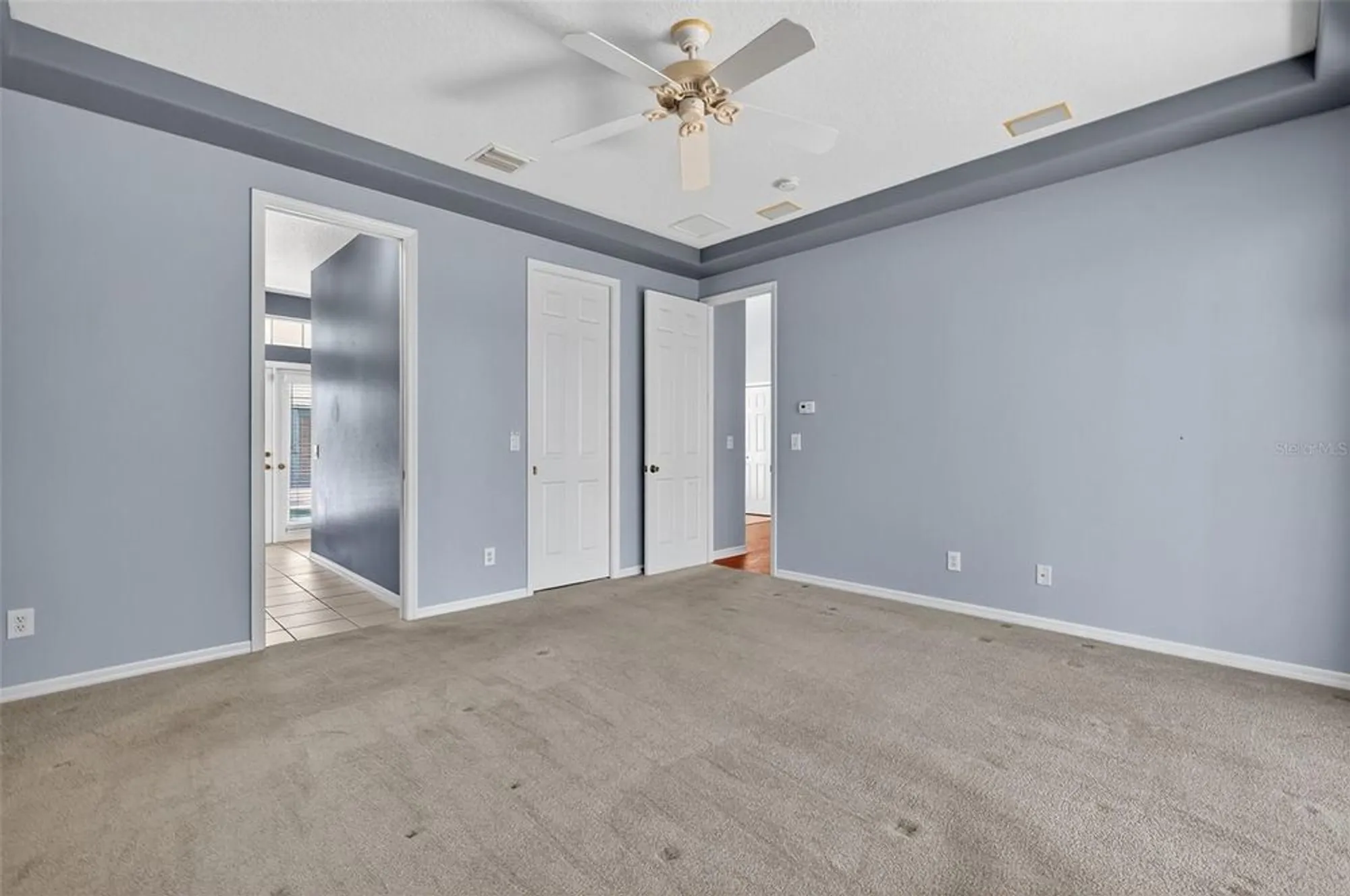 Property Slideshow image 22 of 66 | 21607 regency park ln, Leesburg, FL, 34748