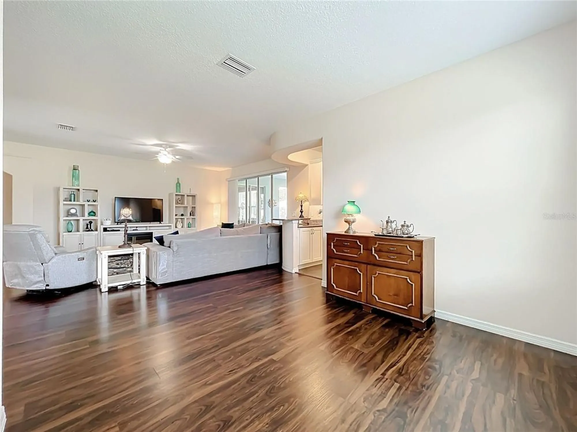 Property Slideshow image 11 of 69 | 26812 augusta springs cir, Leesburg, FL, 34748
