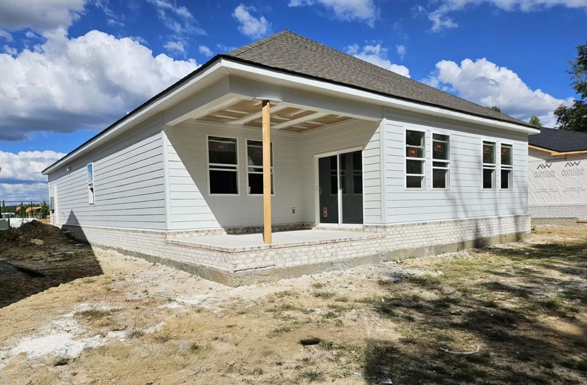 Property Slideshow image 33 of 40 | 340 stonehaus cir, Antioch, TN, 37013