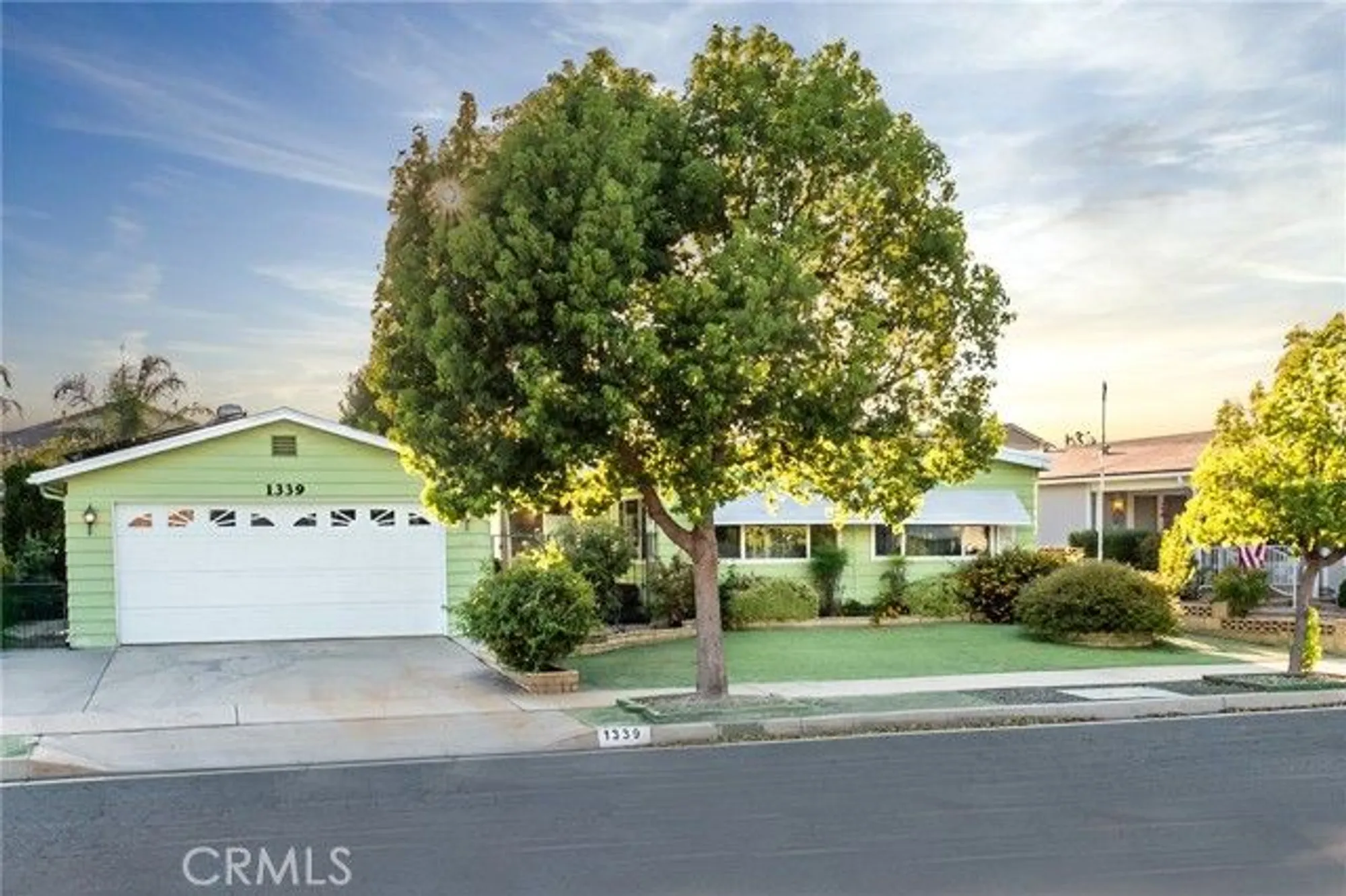 Property Slideshow image 2 of 18 | 1339 basswood way, Hemet, CA, 92545