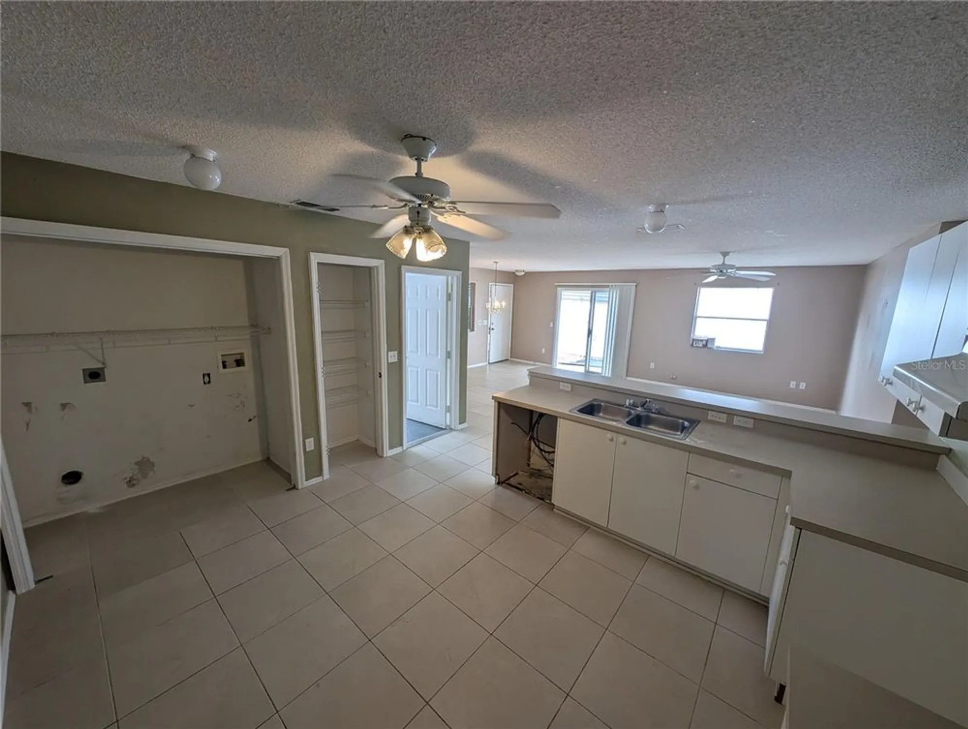 Property Slideshow image 16 of 20 | 1651 duran dr, The Villages, FL, 32162