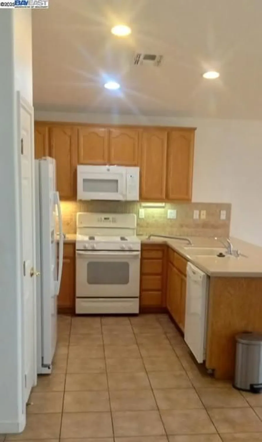 Property Slideshow image 6 of 26 | 308 willow brook way, Rio Vista, CA, 94571