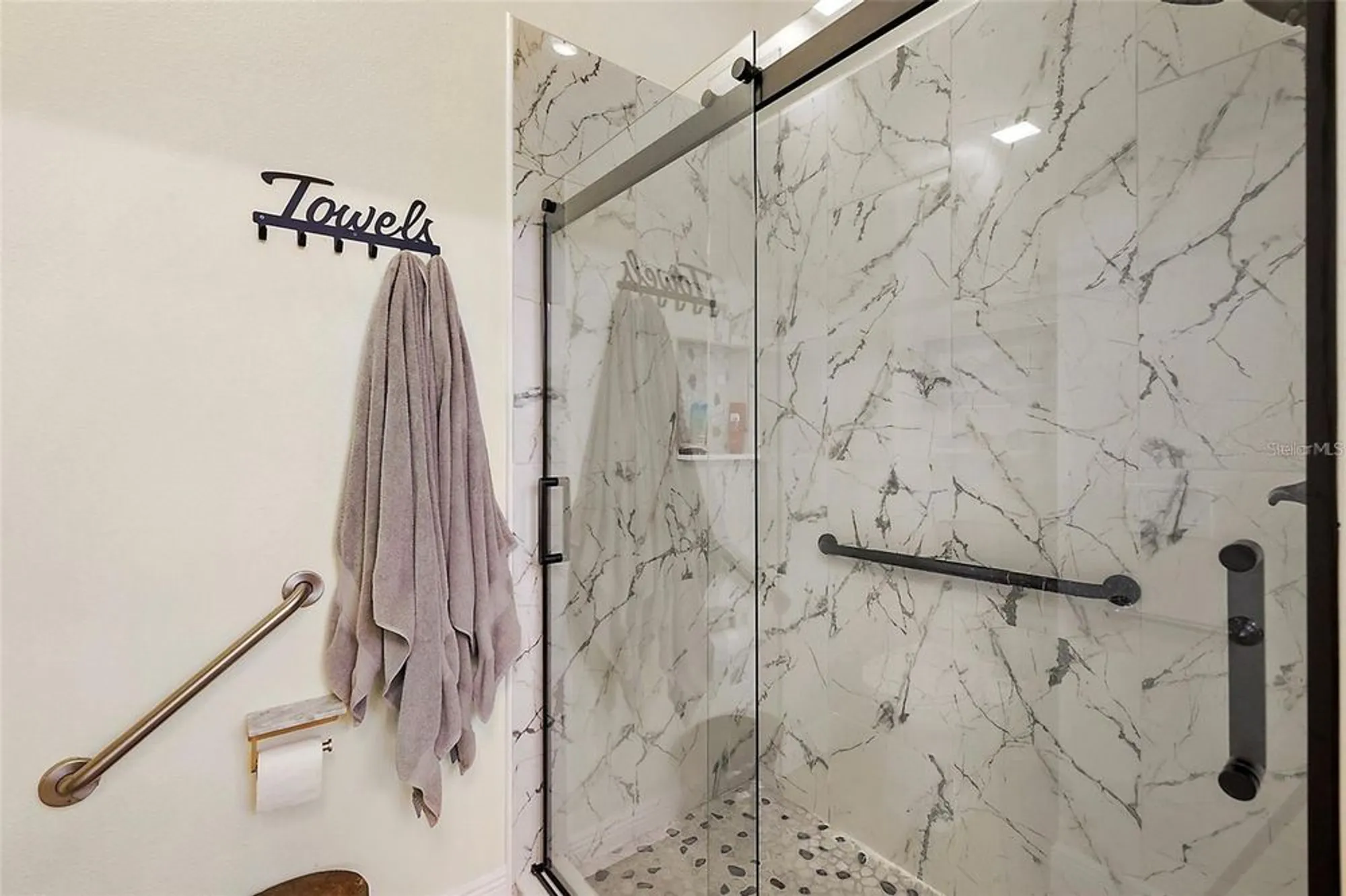 Property Slideshow image 18 of 25 | 10199 mainsail dr, Oxford, FL, 34484