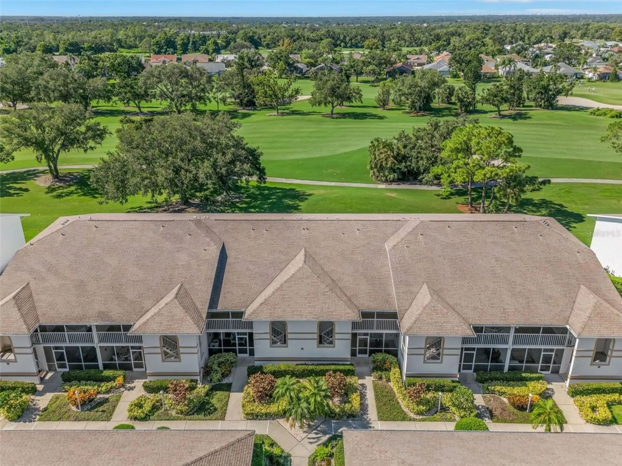 Property Slideshow image 21 of 27 | 6908 drewrys blf 704, Bradenton, FL, 34203