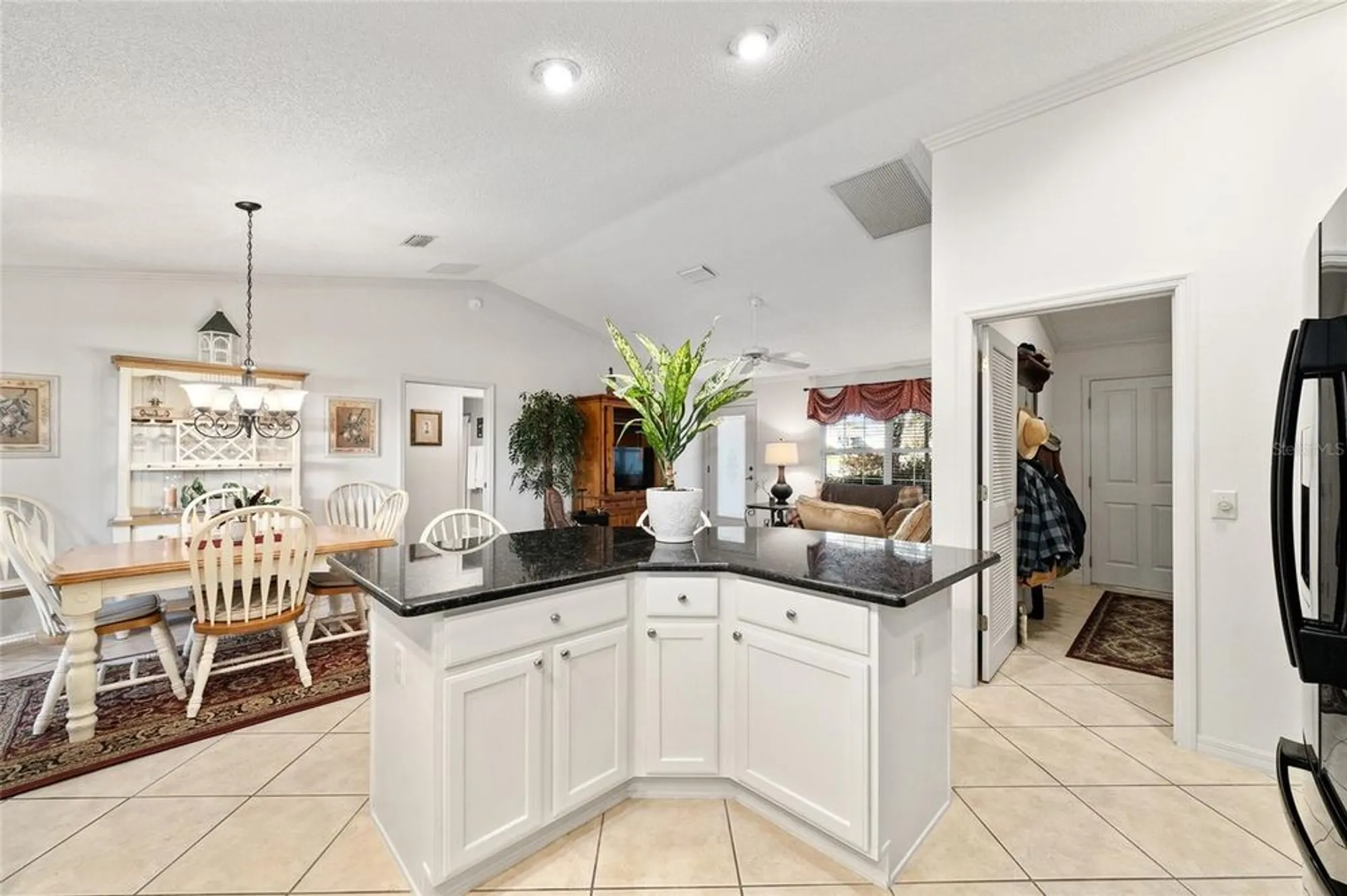 Property Slideshow image 19 of 61 | 17453 se 76th flintlock ter, The Villages, FL, 32162