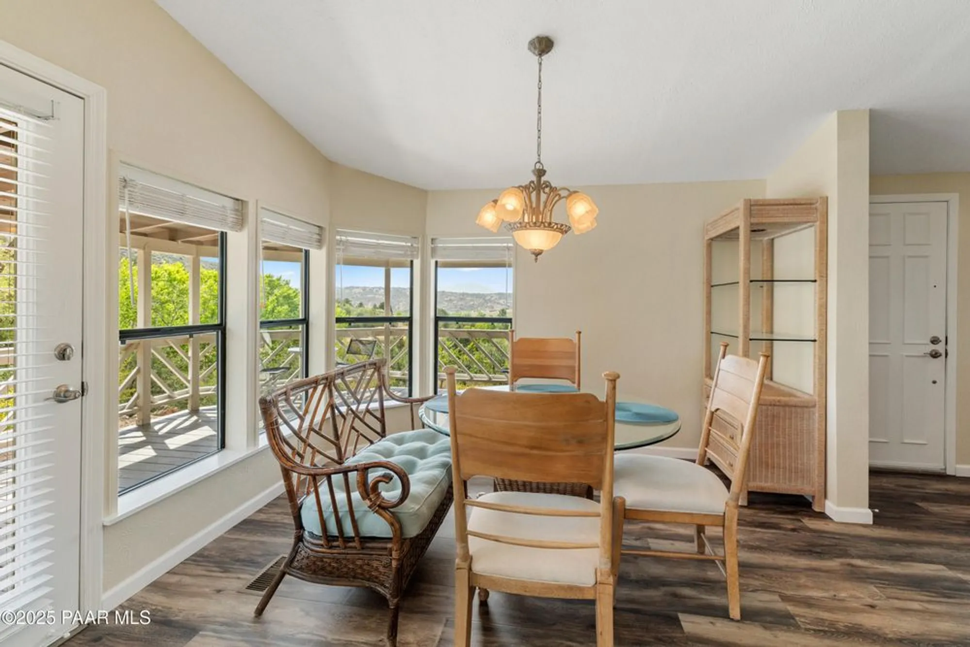 Property Slideshow image 8 of 48 | 1947 e mountain hollow dr, Prescott, AZ, 86301