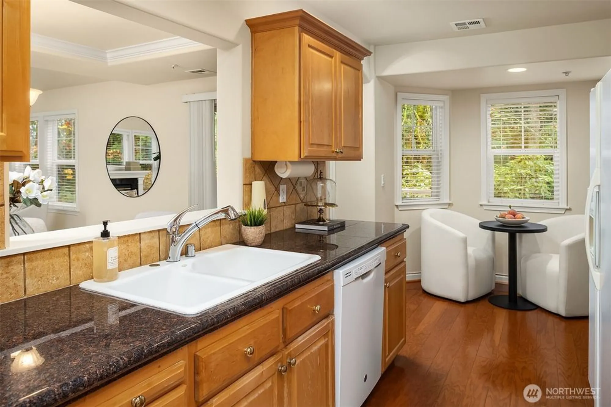 Property Slideshow image 17 of 40 | 4535 providence point pl 103, Issaquah, WA, 98029