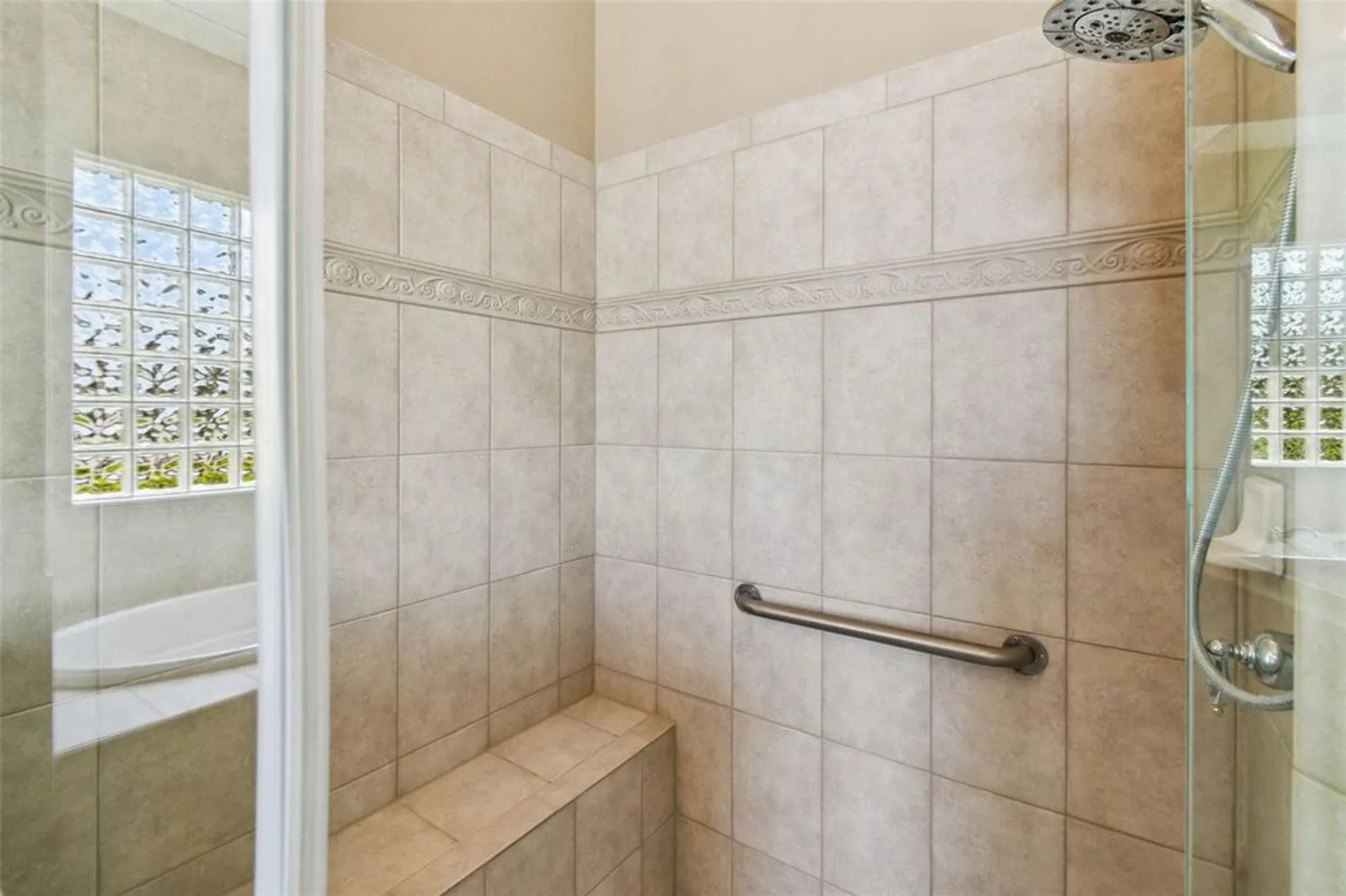 Property Slideshow image 25 of 57 | 313 santa barbara ln, Kissimmee, FL, 34759