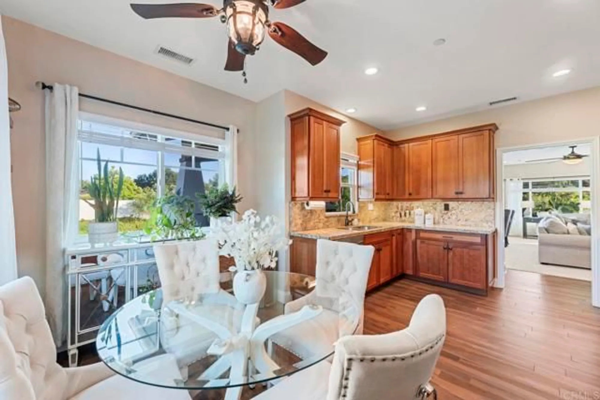 Property Slideshow image 24 of 71 | 27636 mountain meadow rd, Escondido, CA, 92026