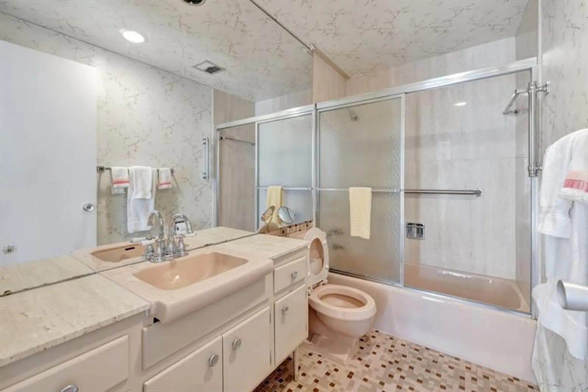 Property Slideshow image 29 of 47 | 3300 ne 36th st 609, Fort Lauderdale, FL, 33308