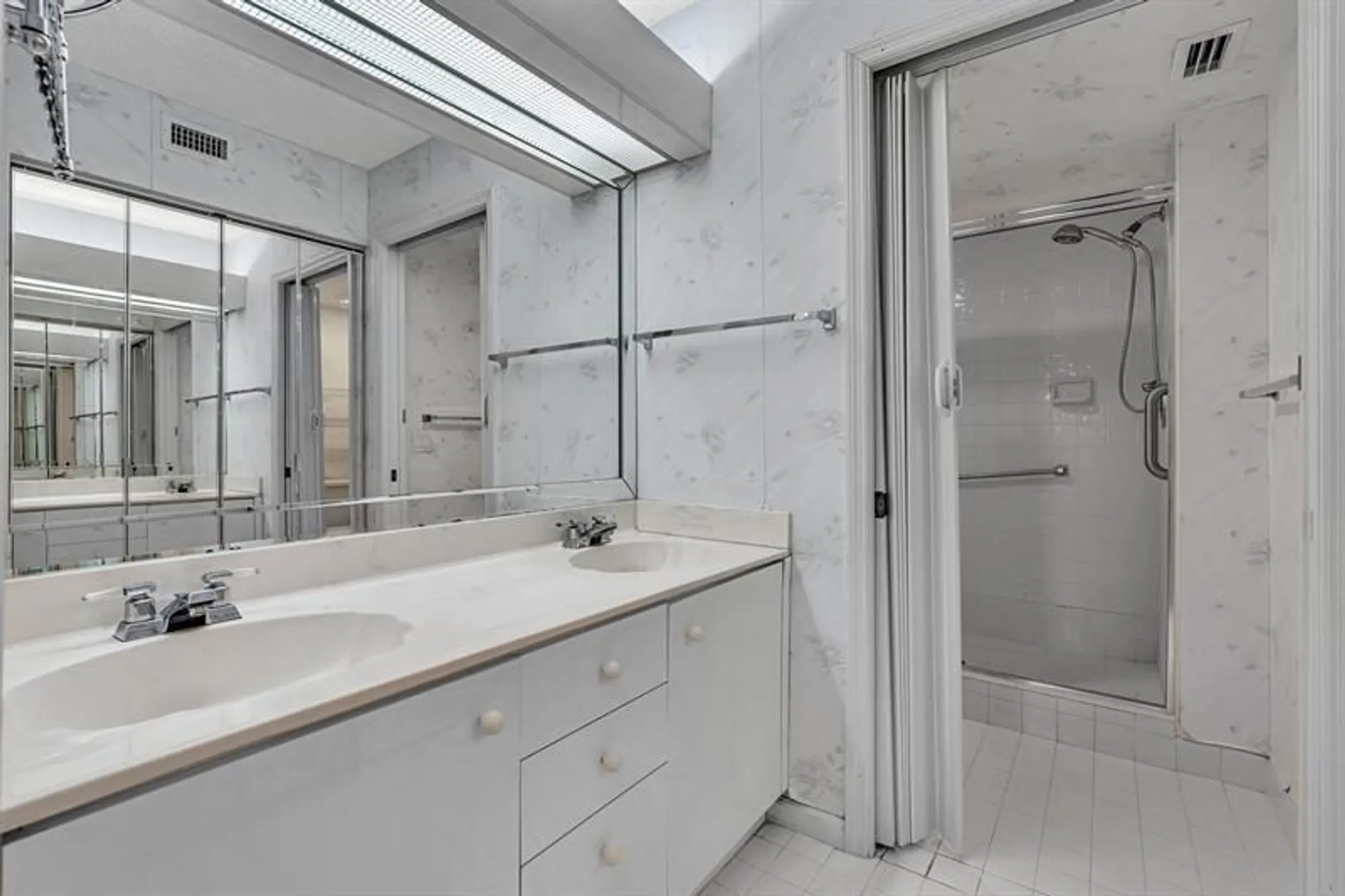 Property Slideshow image 29 of 81 | 7377 granville dr 311, Tamarac, FL, 33321