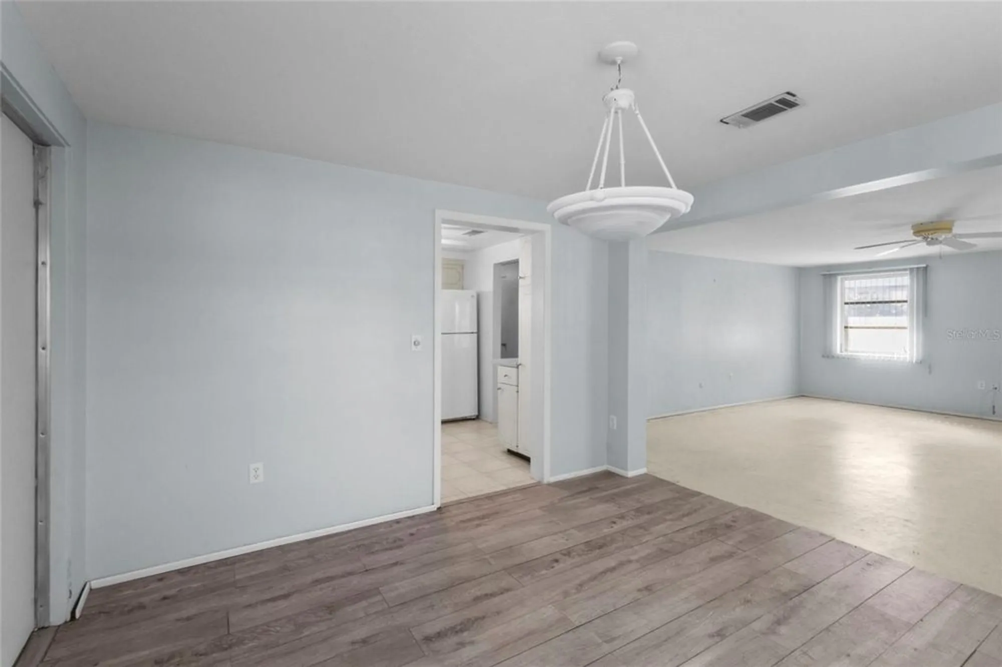 Property Slideshow image 9 of 23 | 1523 lakeside dr 15, Venice, FL, 34293