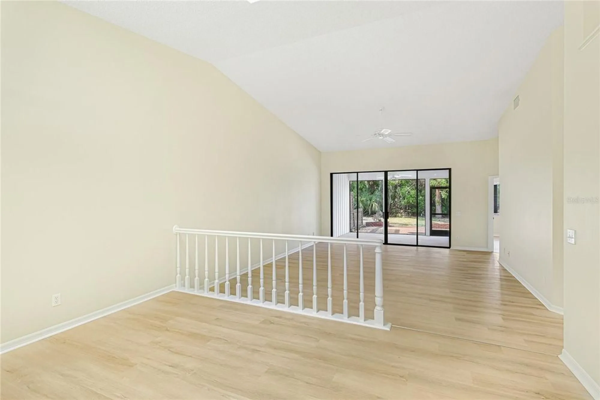 Property Slideshow image 9 of 44 | 7106 saint andrews ln, Sarasota, FL, 34243