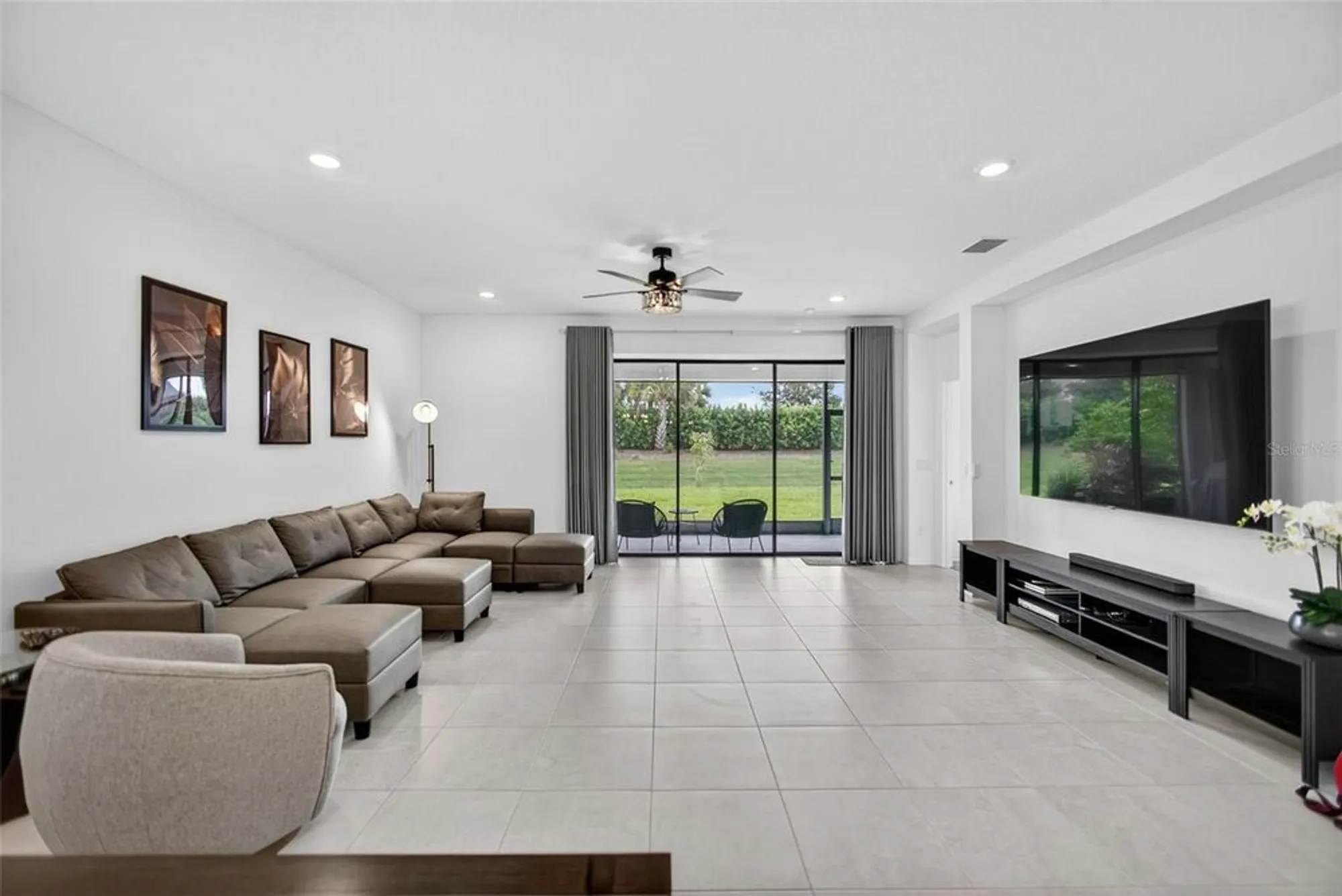 Property Slideshow image 22 of 47 | 16426 paynes mill dr, Bradenton, FL, 34211