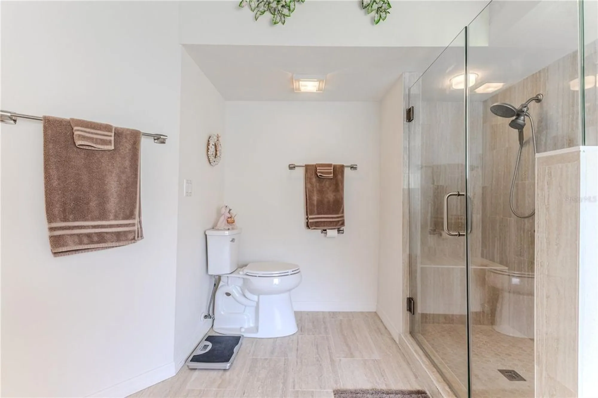 Property Slideshow image 31 of 51 | 464 mistwood ct, Spring Hill, FL, 34609