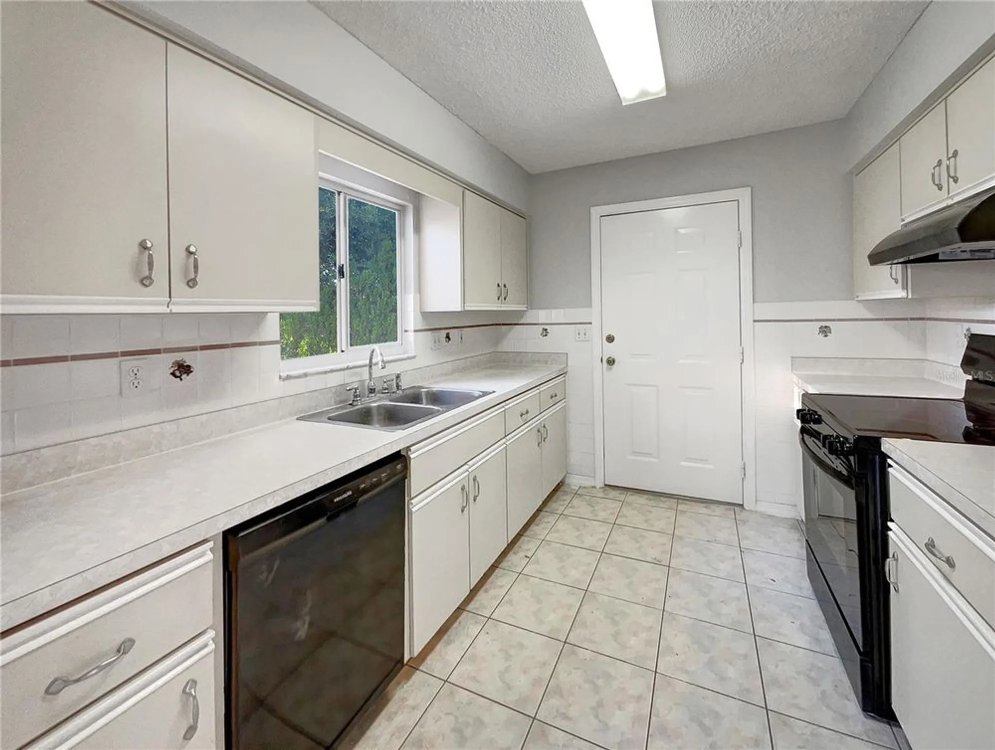Property Slideshow image 2 of 20 | 17520 se 95th ct, Summerfield, FL, 34491
