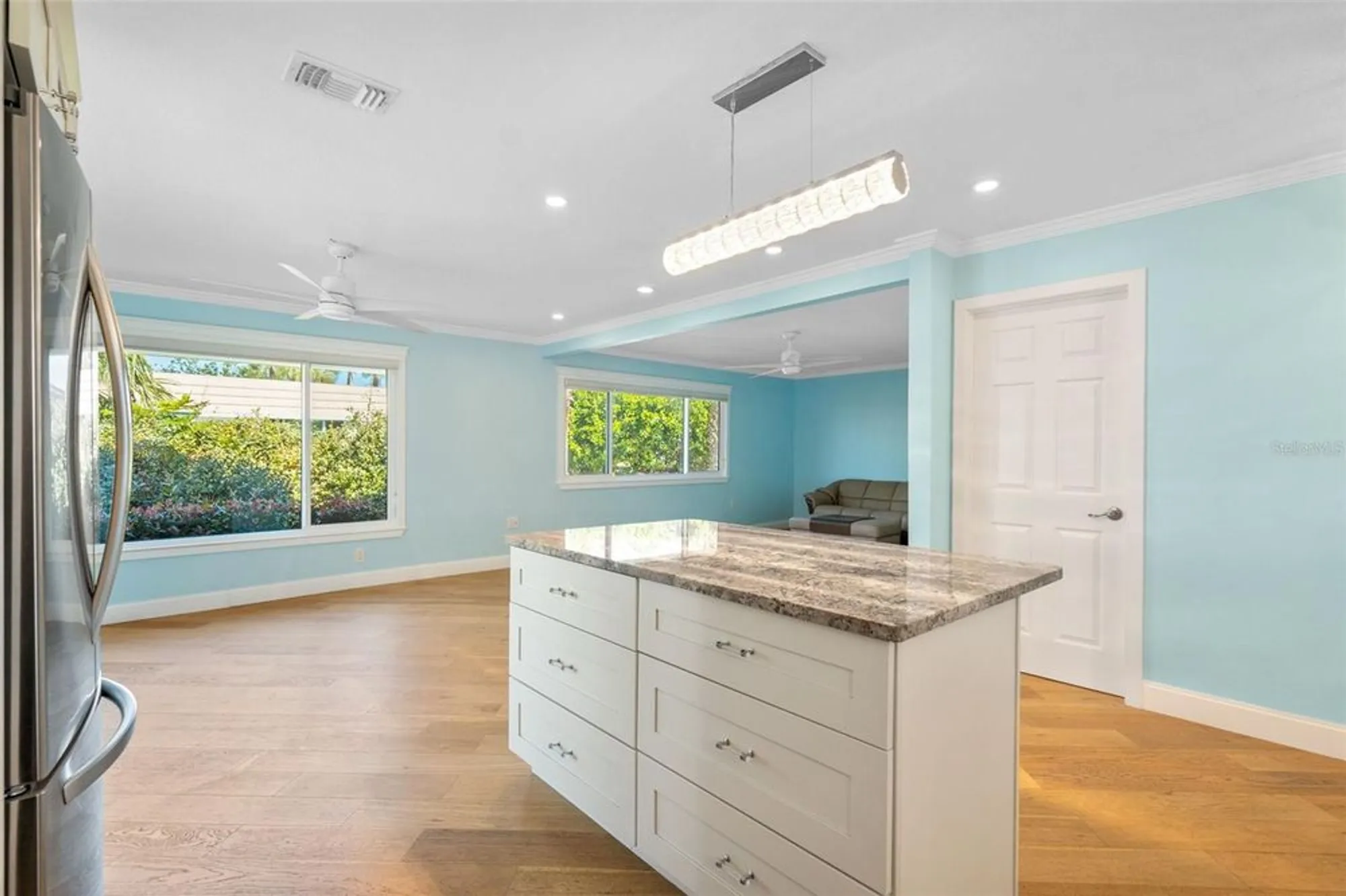 Property Slideshow image 22 of 30 | 2305 riverbluff pkwy # v256, Sarasota, FL, 34231