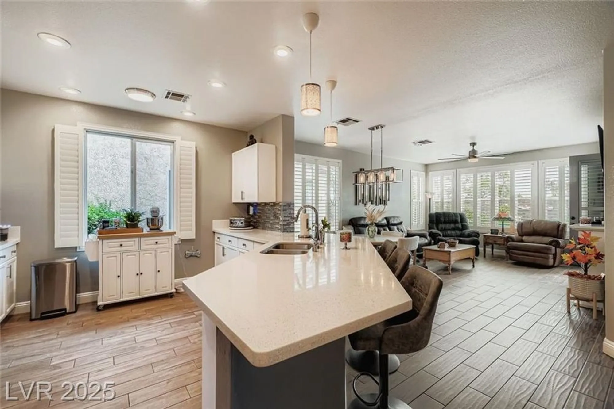 Property Slideshow image 8 of 27 | 4826 regalo bello st, Las Vegas, NV, 89135