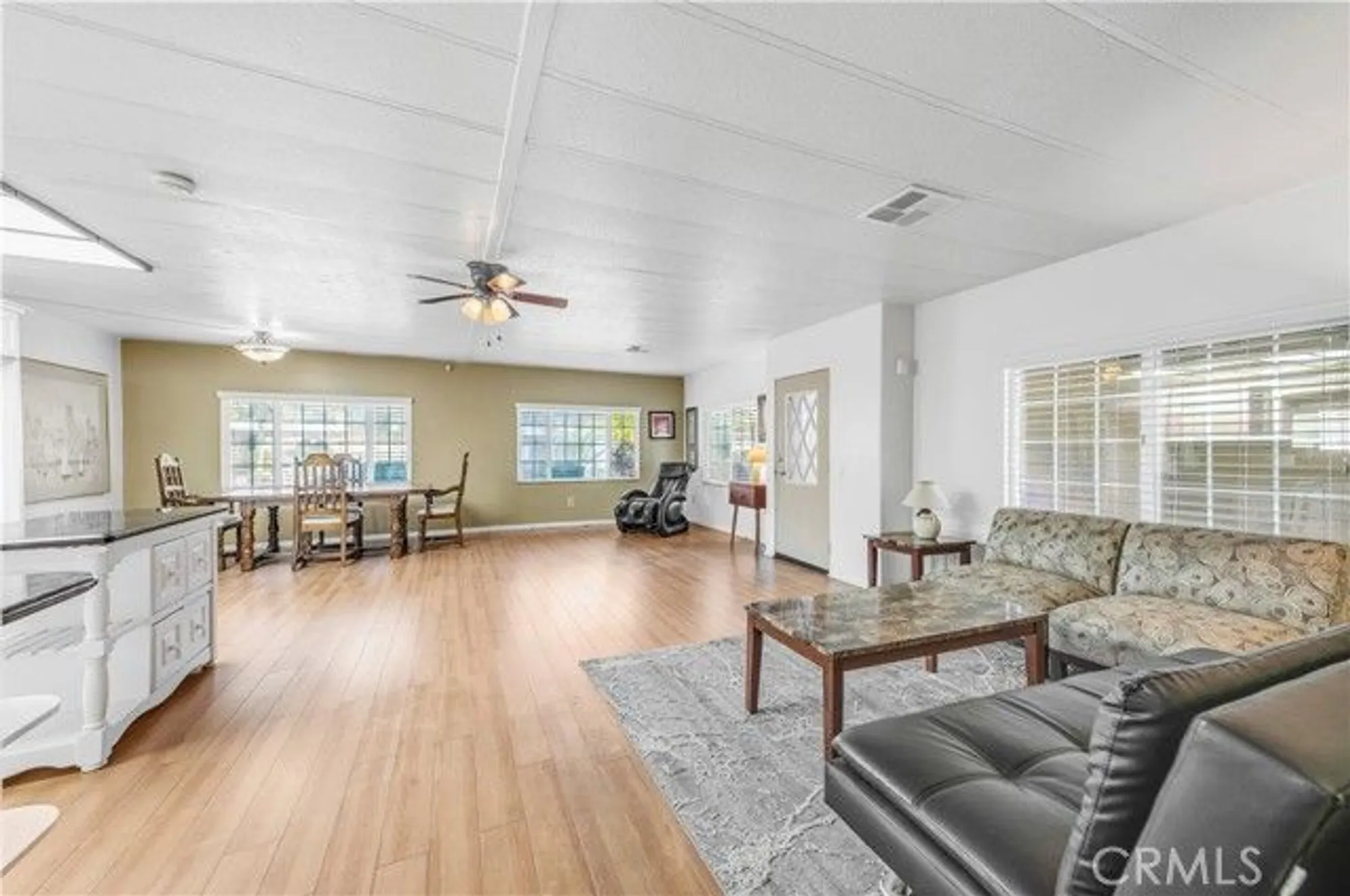 Property Slideshow image 16 of 29 | 1307 brentwood way, Hemet, CA, 92545