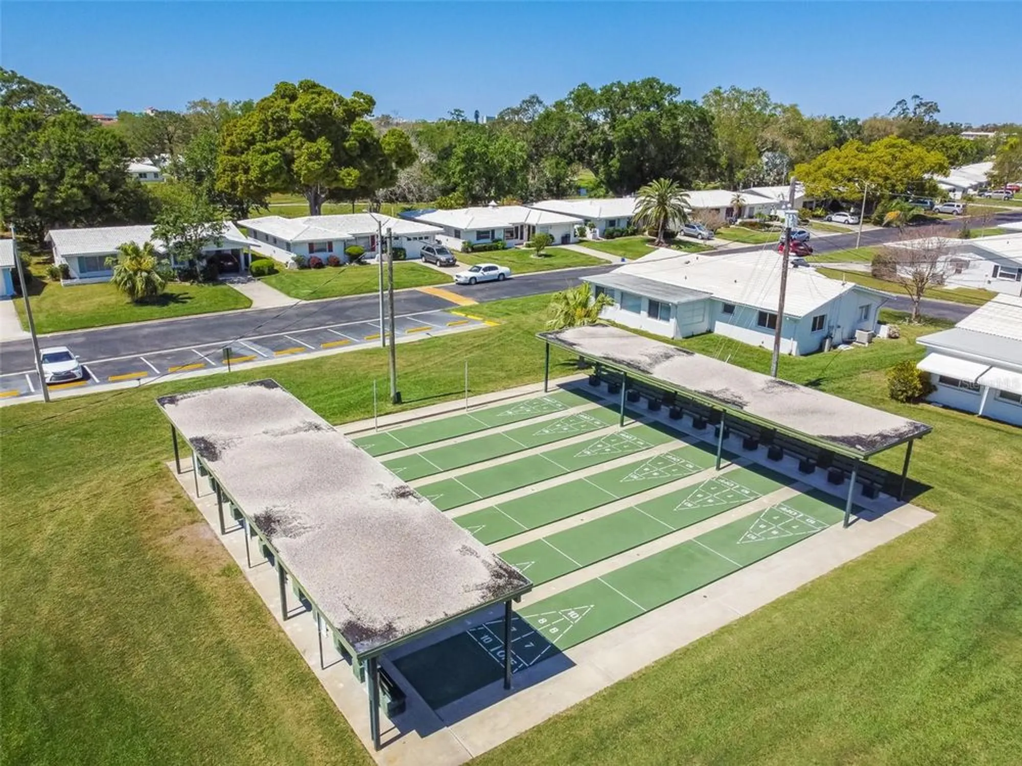 Property Slideshow image 26 of 31 | 9548 141st st, Seminole, FL, 33776