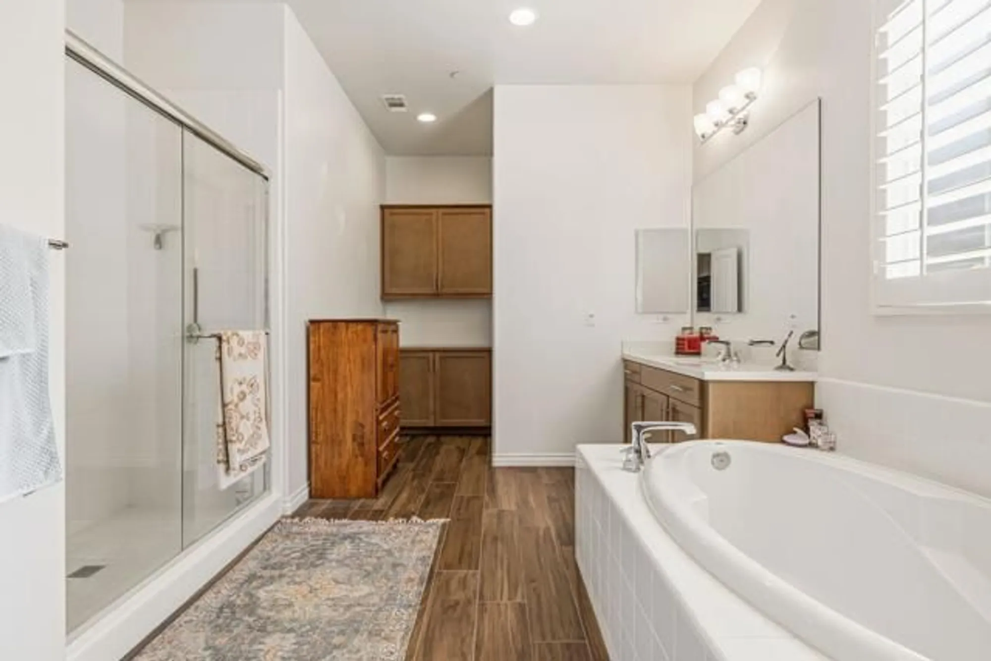 Property Slideshow image 29 of 55 | 3923 via amalfi, Palm Desert, CA, 92260