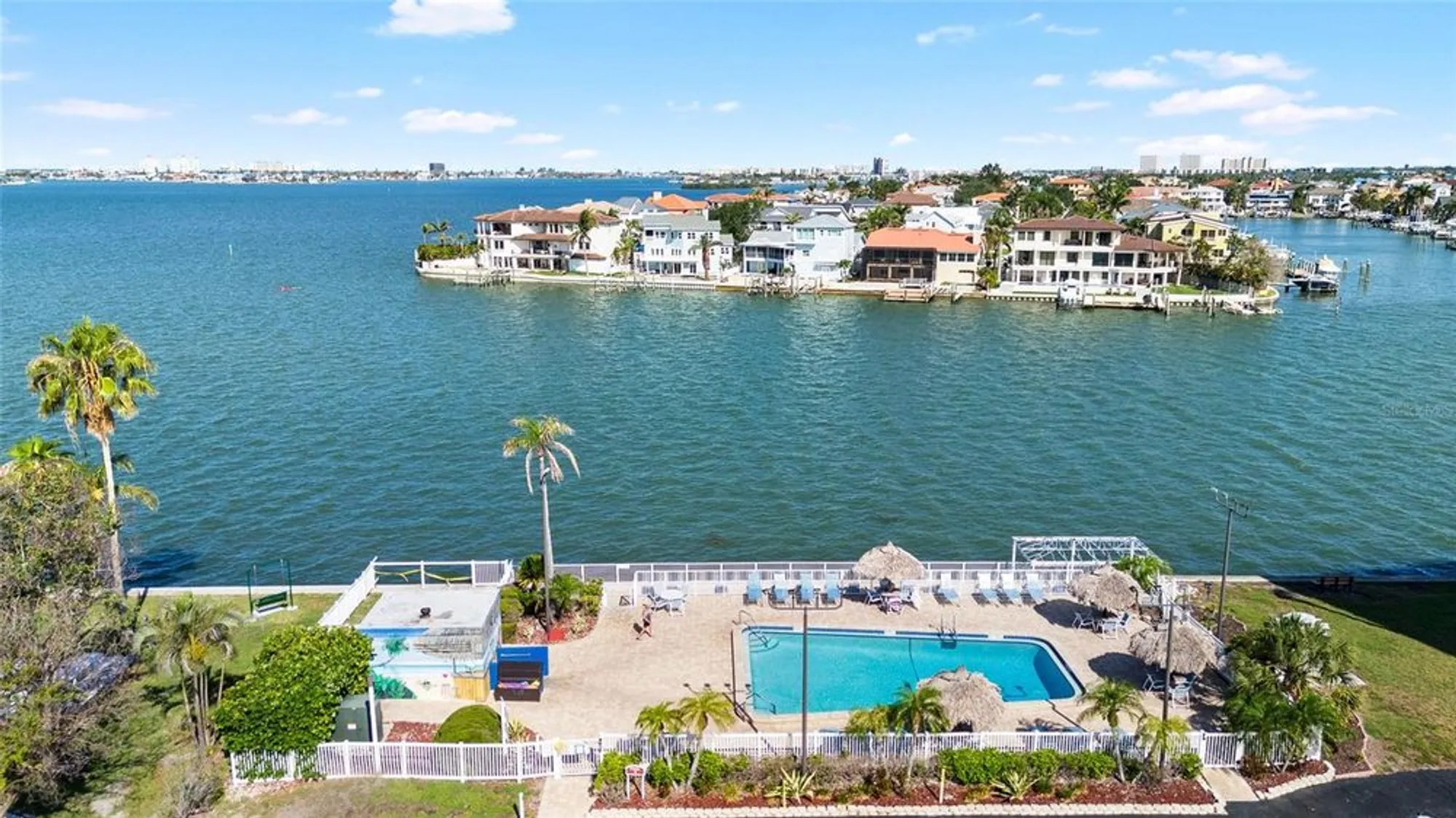 Property Slideshow image 34 of 39 | 6075 shore blvd 215, Gulfport, FL, 33707