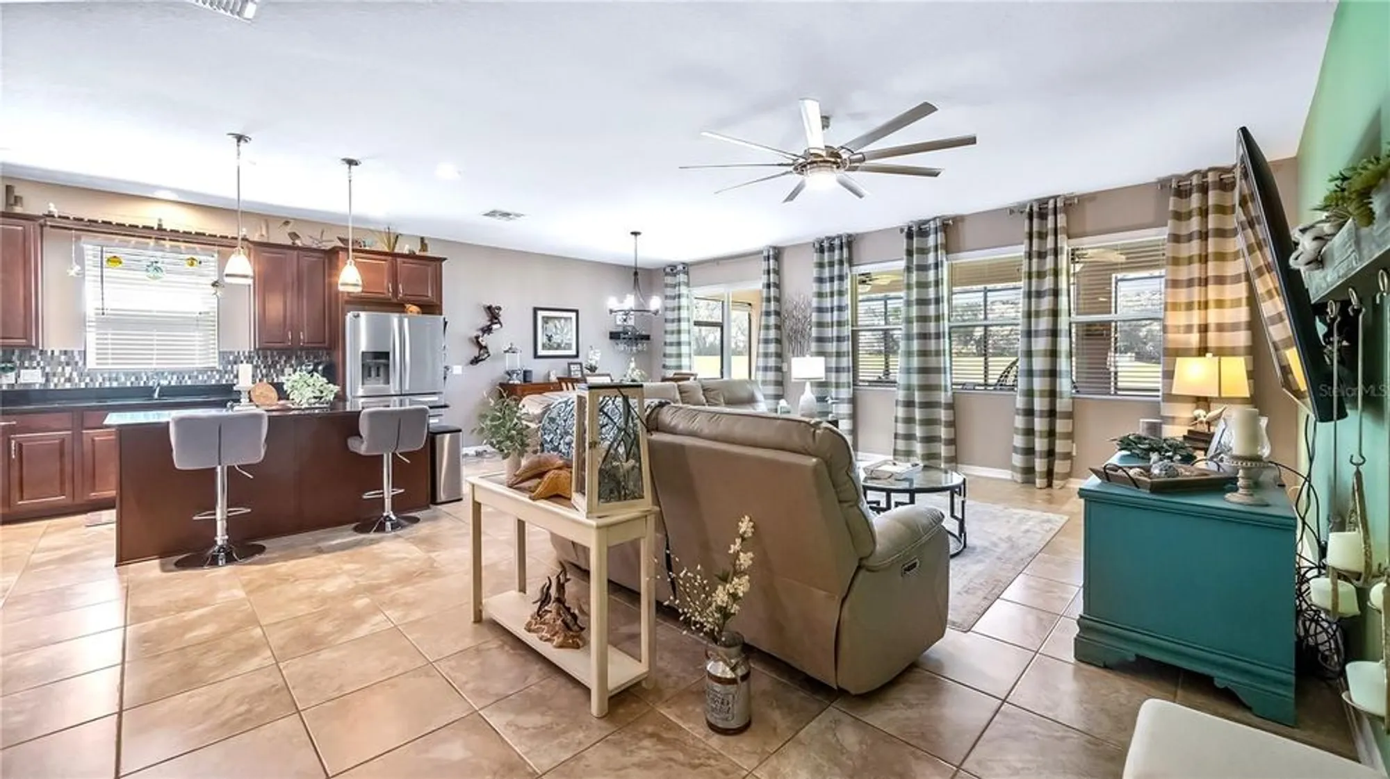 Property Slideshow image 9 of 47 | 26747 white plains way, Leesburg, FL, 34748