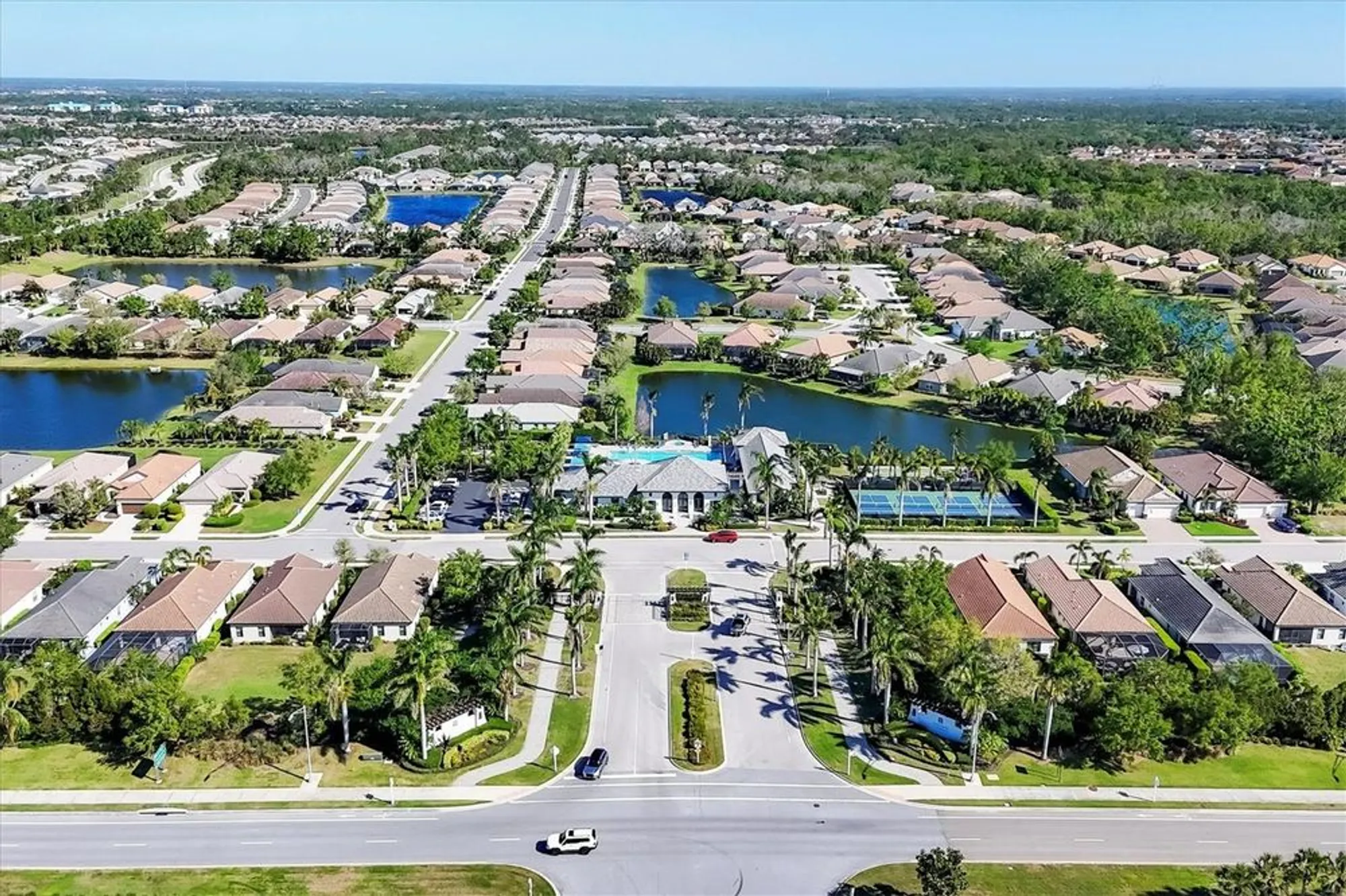 Property Slideshow image 60 of 81 | 4123 midnight blue run, Bradenton, FL, 34211