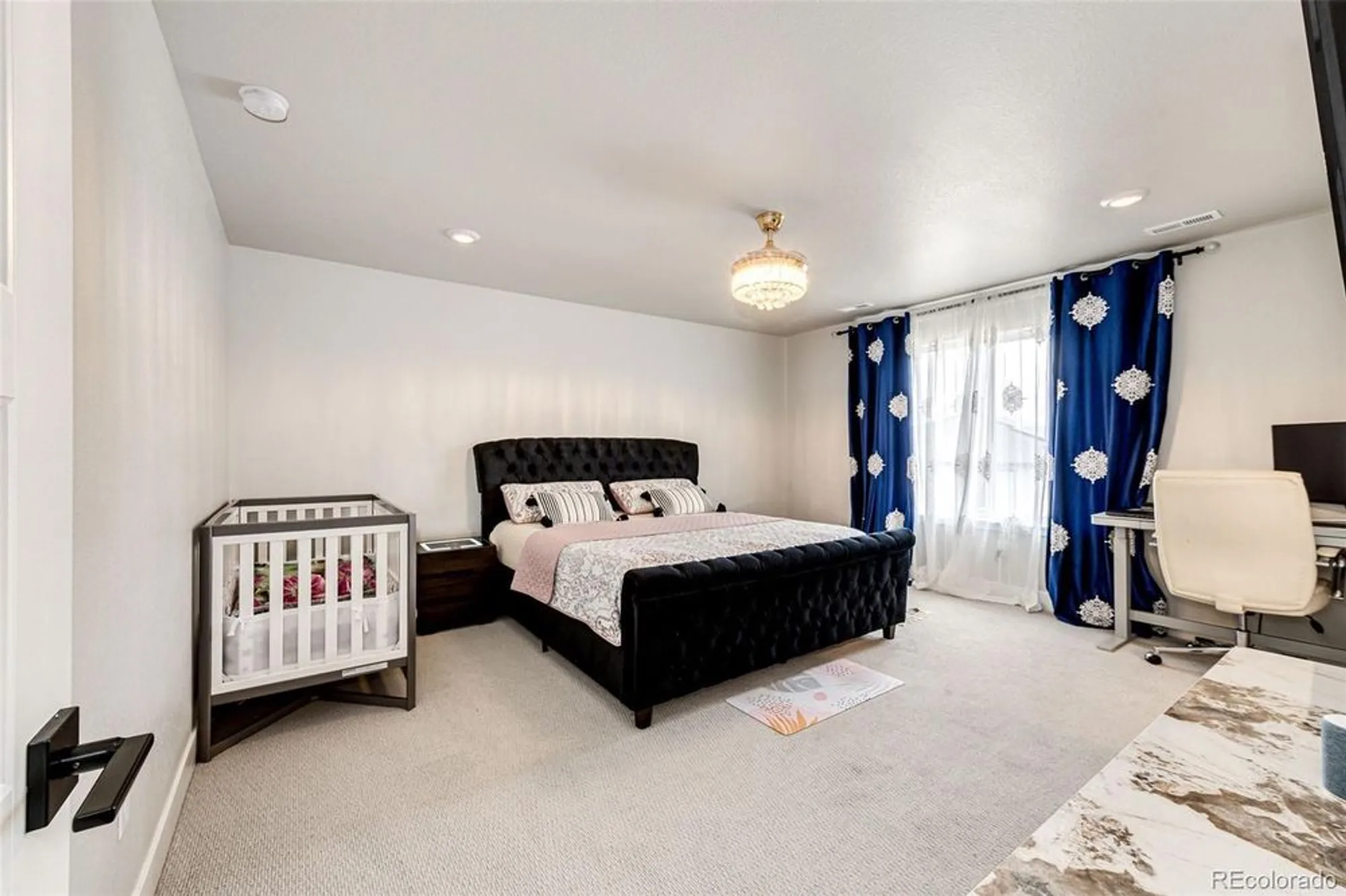Property Slideshow image 23 of 44 | 3722 sandy vista trl, Castle Rock, CO, 80104