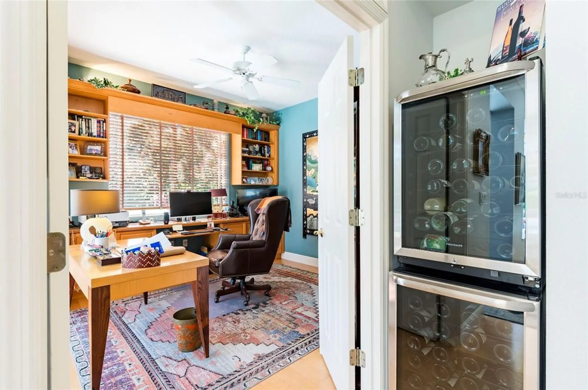 Property Slideshow image 20 of 50 | 4740 carrington cir, Sarasota, FL, 34243