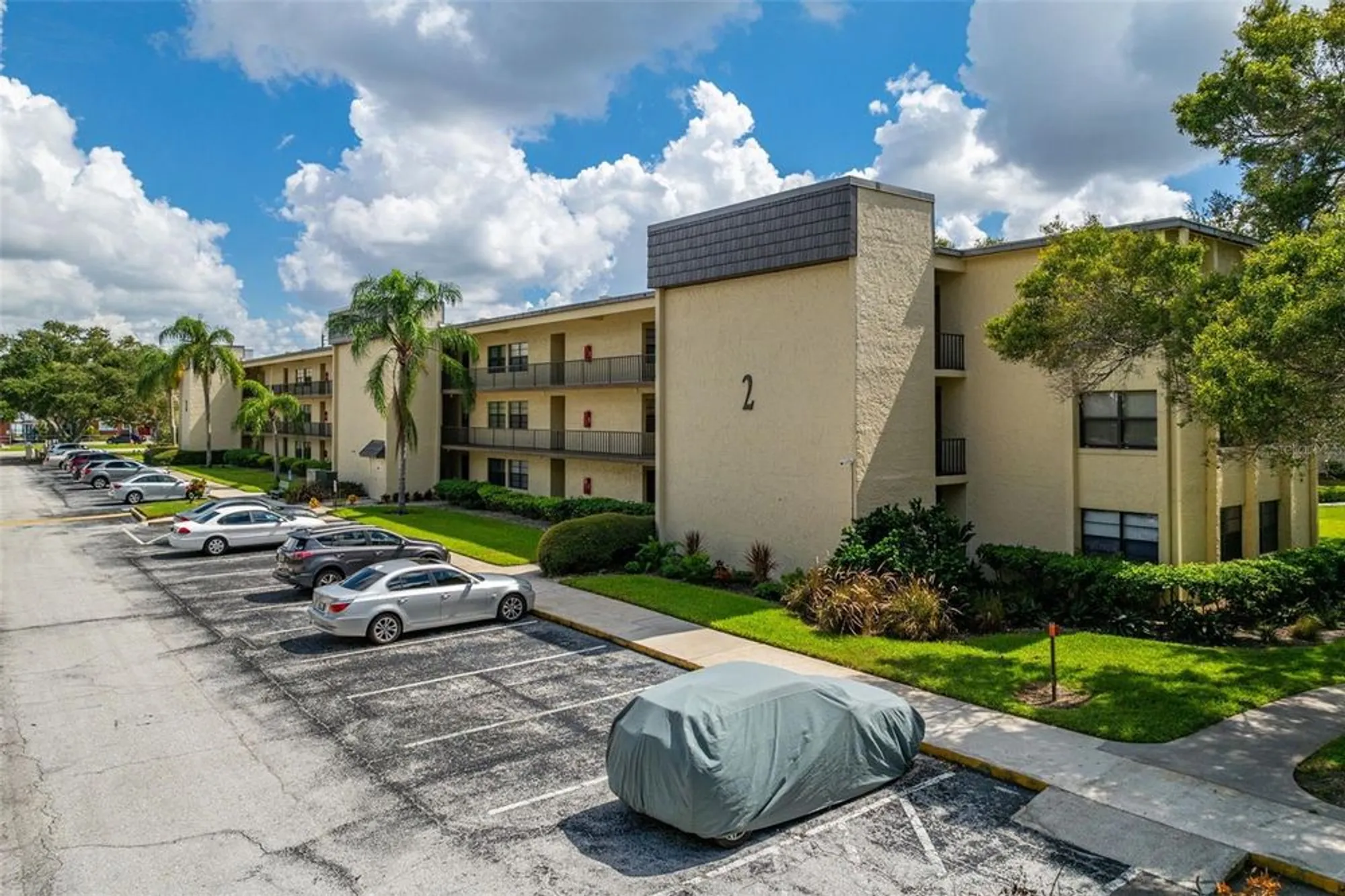 Property Slideshow image 7 of 44 | 14130 rosemary ln 2208, Largo, FL, 33774