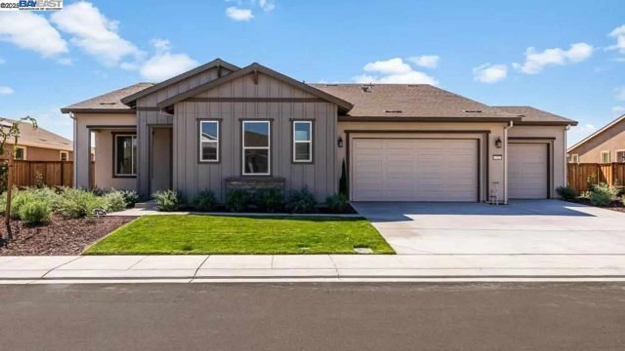 Property Slideshow image 2 of 32 | 732 conrad st, Manteca, CA, 95336