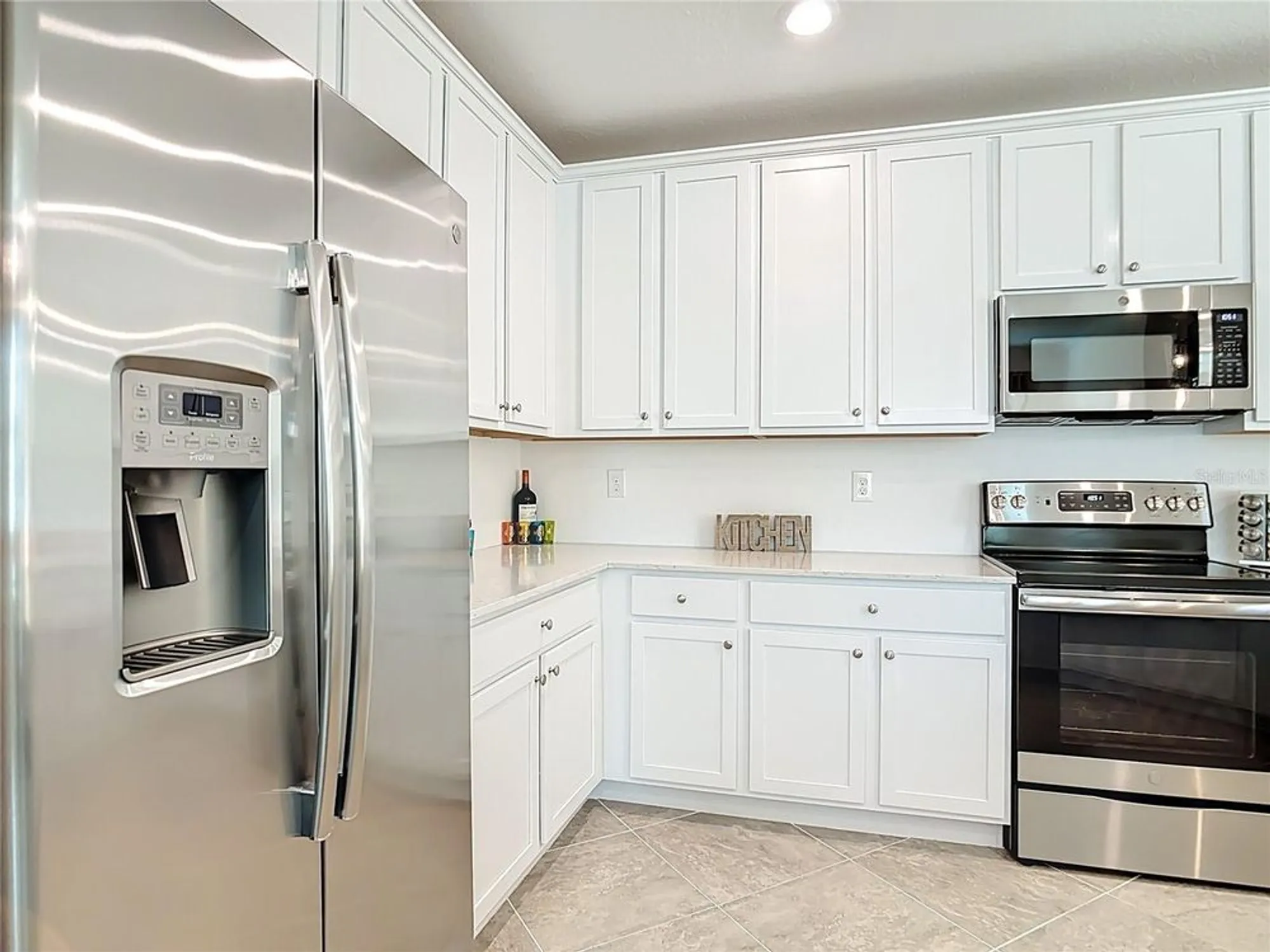 Property Slideshow image 11 of 57 | 10059 crooked creek dr 102, Venice, FL, 34293