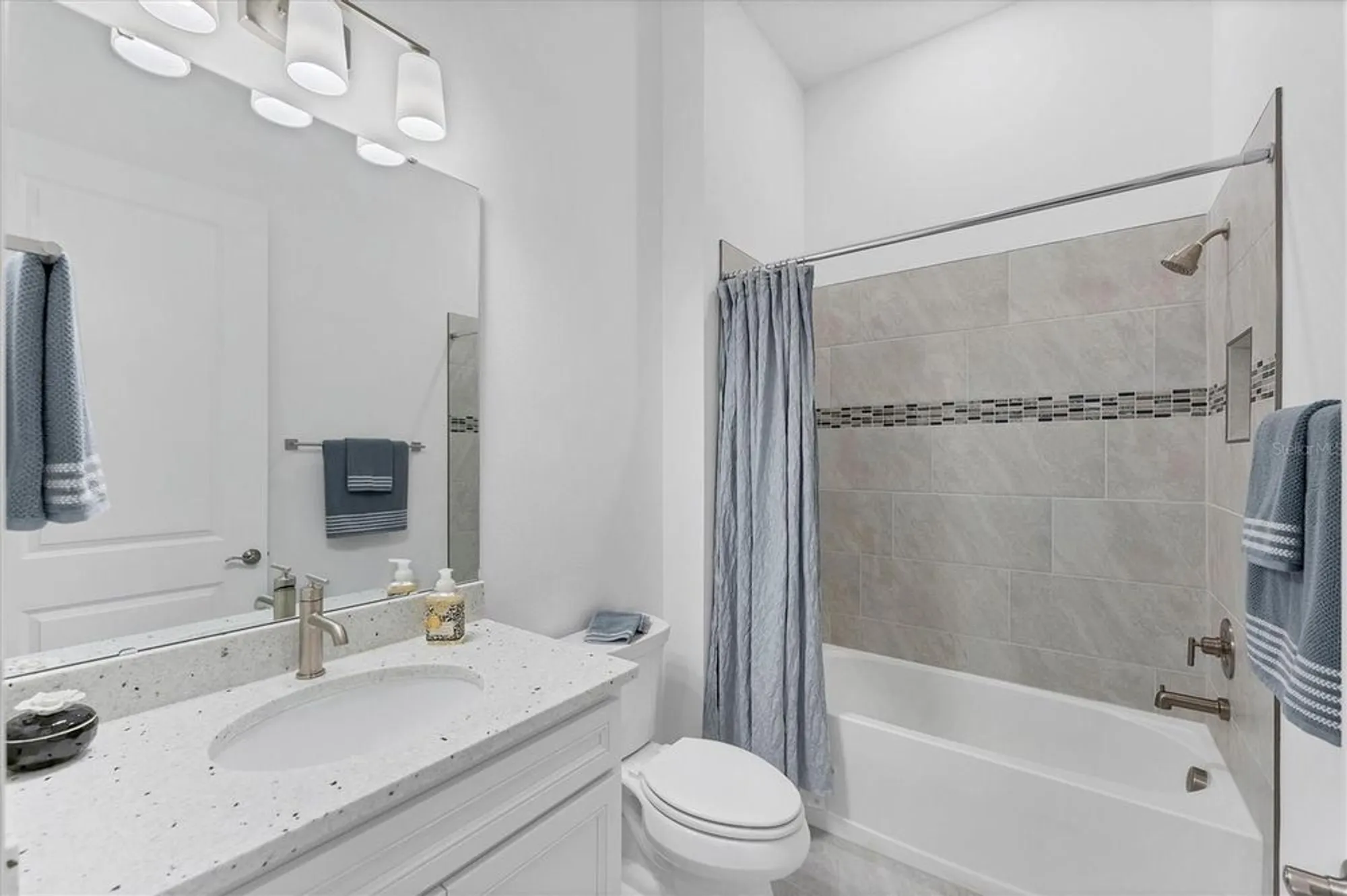 Property Slideshow image 33 of 67 | 10419 wynward way, Parrish, FL, 34219