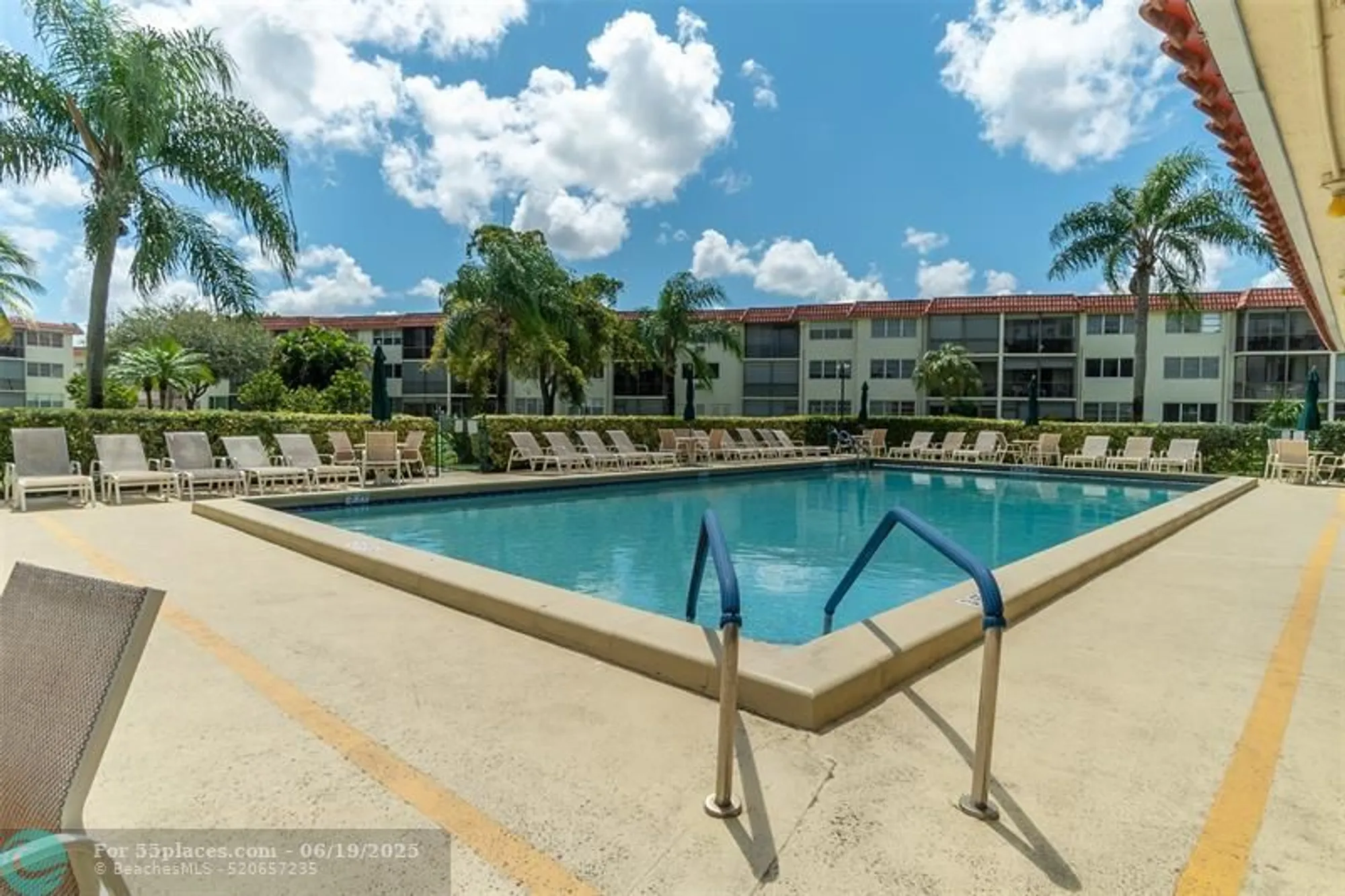 Property Slideshow image 27 of 80 | 9800 n hollybrook lake dr apt 309, Pembroke Pines, FL, 33025