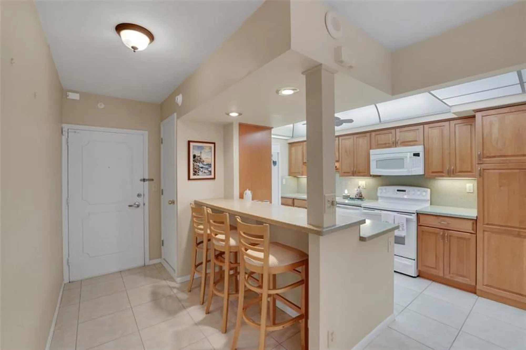 Property Slideshow image 4 of 45 | 3200 ne 36th st 319, Fort Lauderdale, FL, 33308