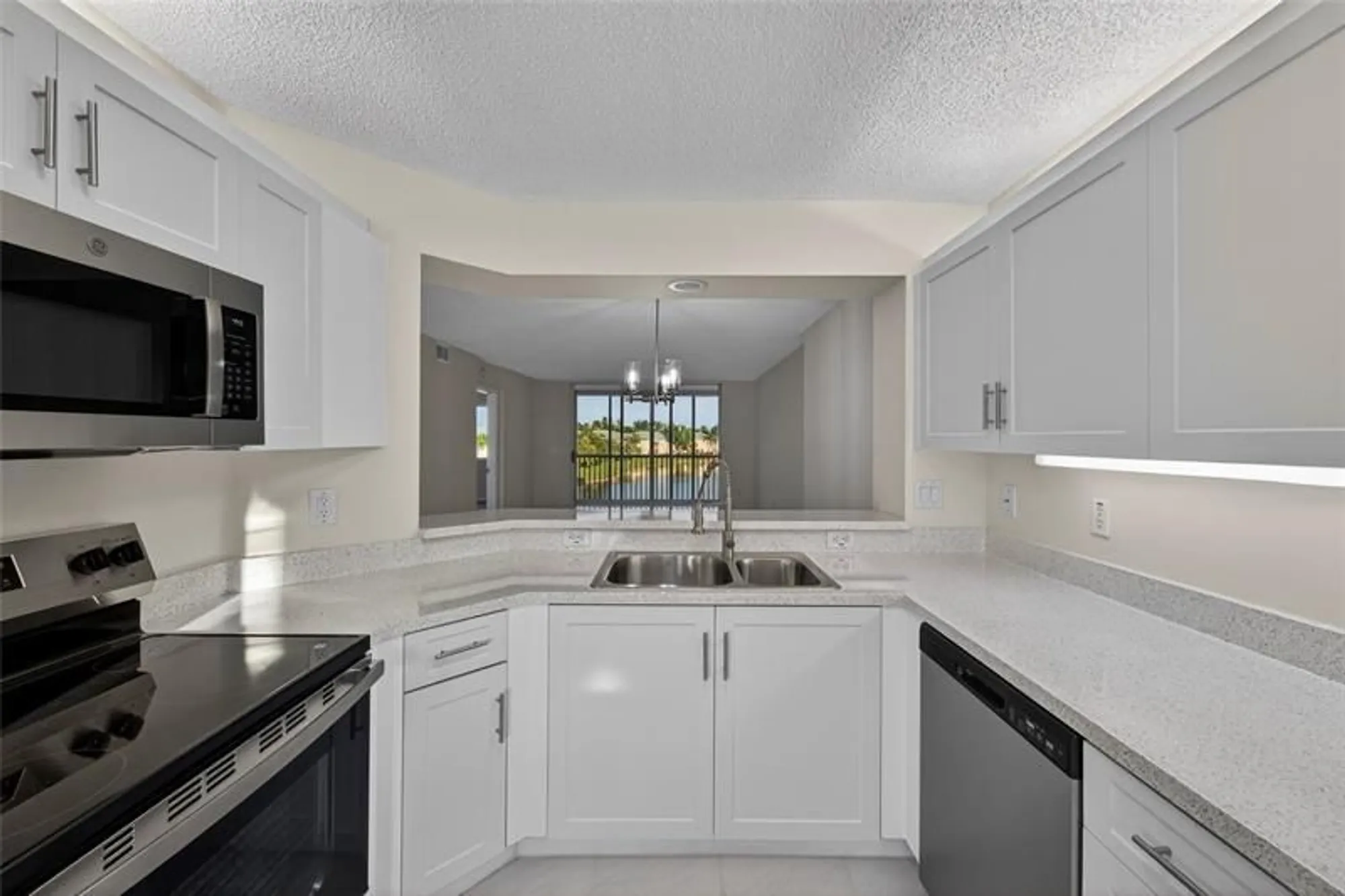 Property Slideshow image 5 of 39 | 7882 trent dr 310, Tamarac, FL, 33321