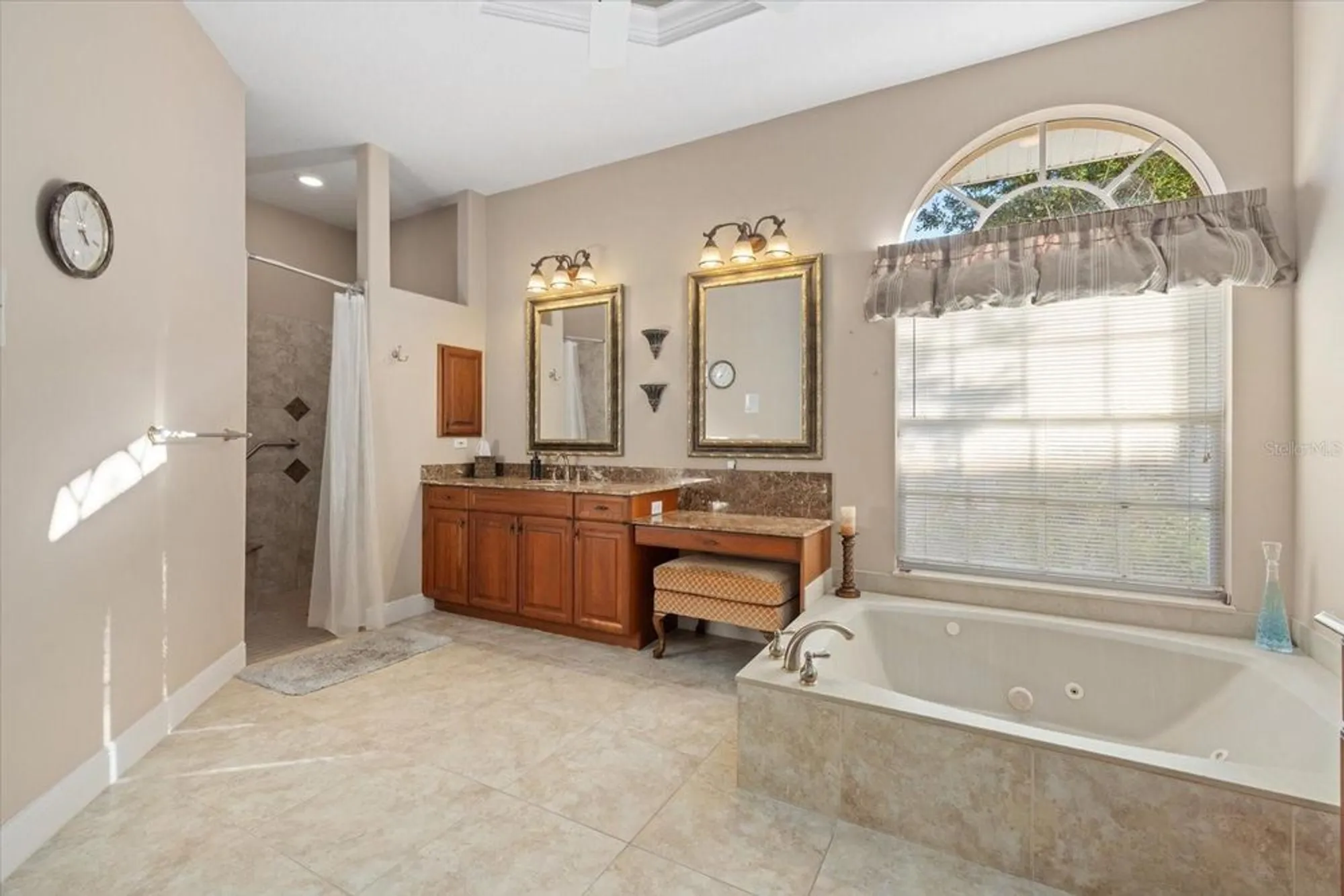 Property Slideshow image 34 of 65 | 457 sherbrooke ct, Venice, FL, 34293